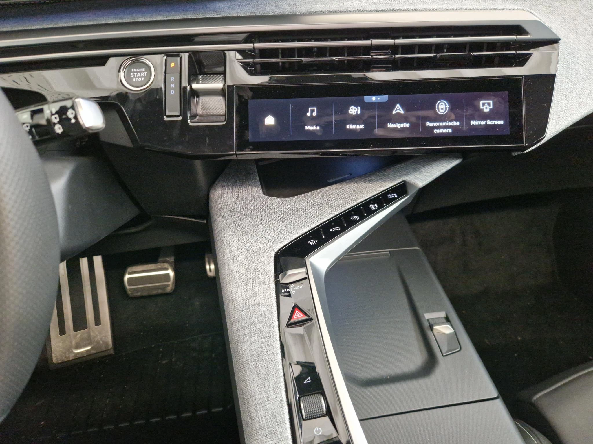 Hoofdafbeelding Peugeot e-5008