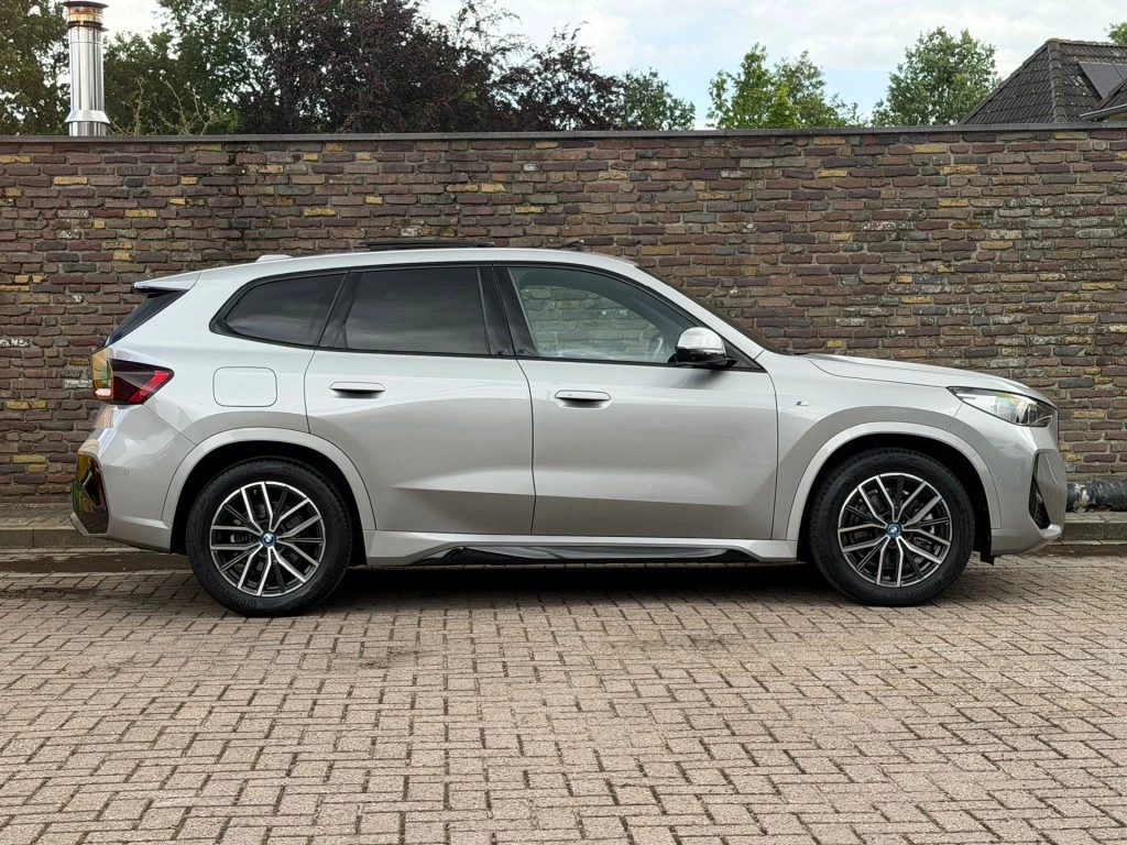 Hoofdafbeelding BMW iX1