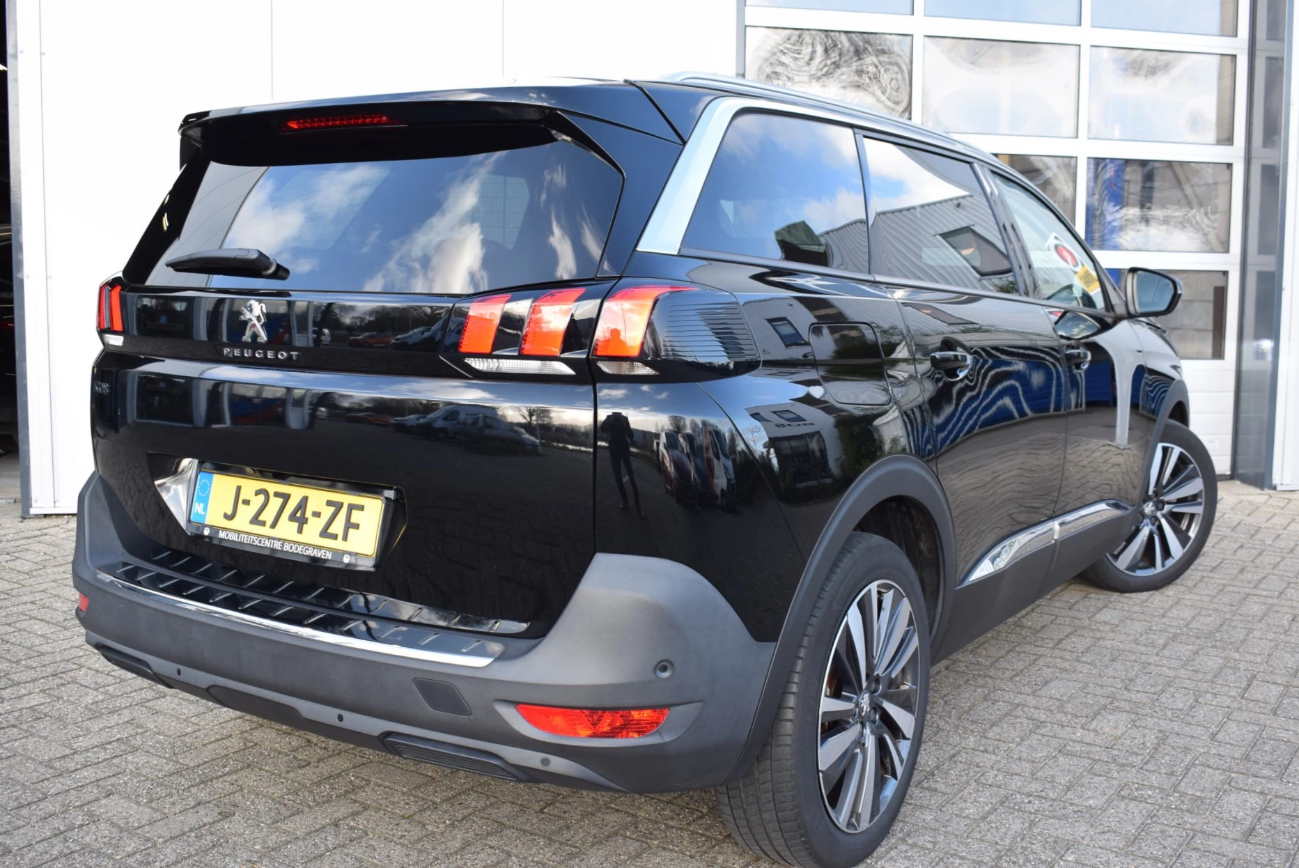 Hoofdafbeelding Peugeot 5008