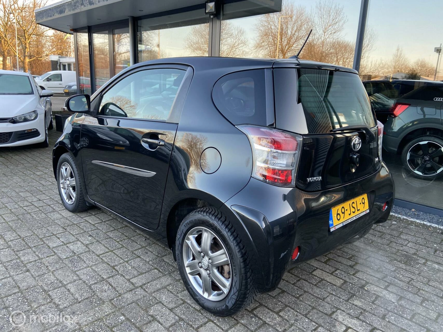 Hoofdafbeelding Toyota iQ