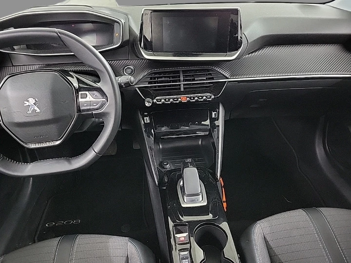 Hoofdafbeelding Peugeot e-208