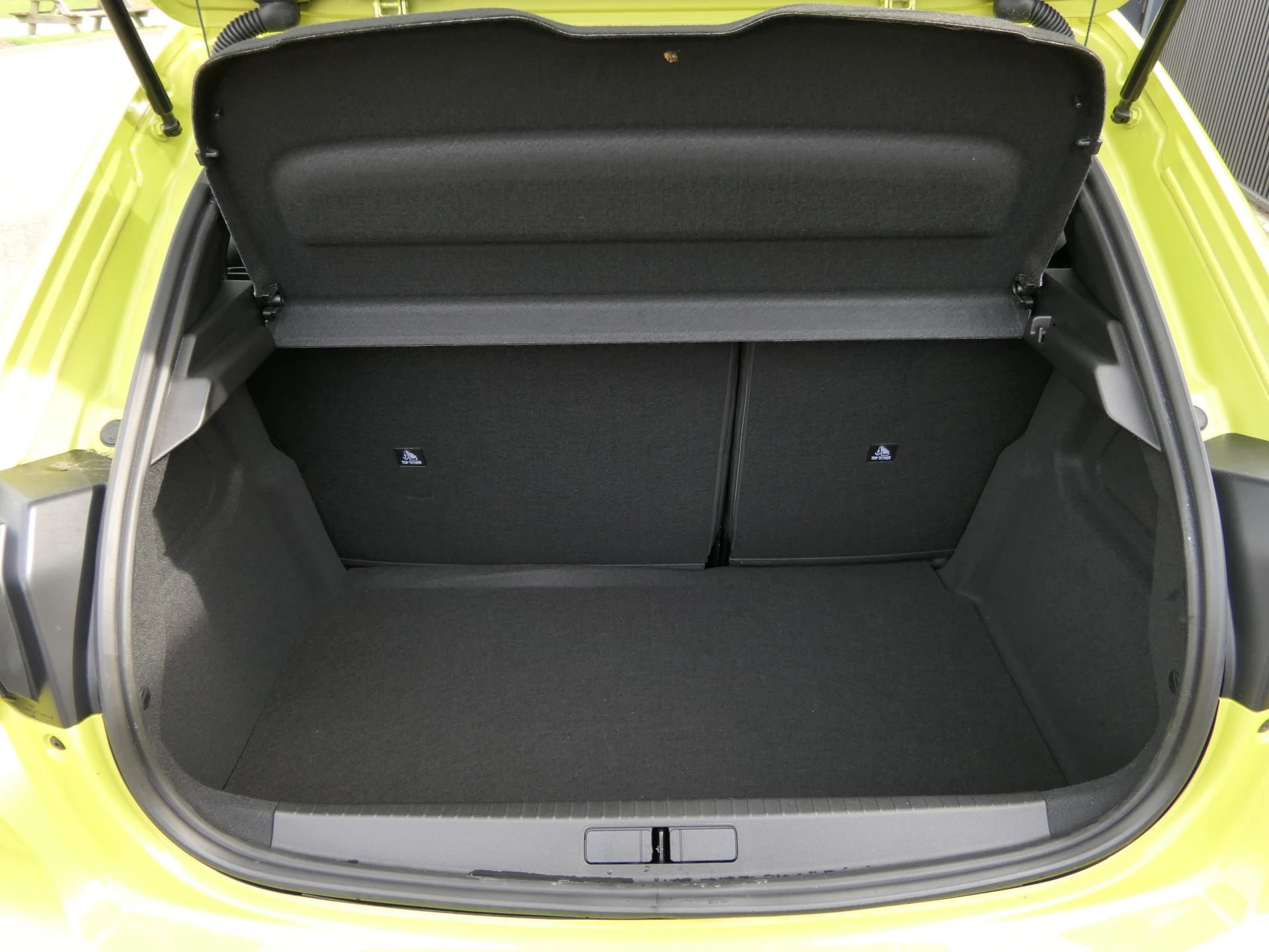 Hoofdafbeelding Peugeot e-208