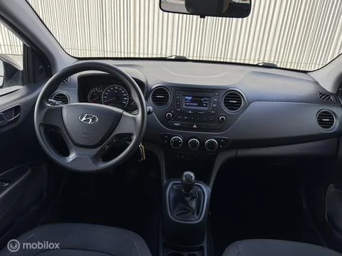 Hoofdafbeelding Hyundai i10