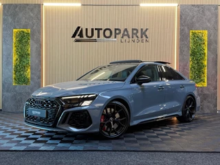 Audi RS3 Limousine 2.5 TFSI RS 3 quattro|PANO|MASSAGE|B&O|ACC|MEMORY|CARPLAY|DEALER ONDERHOUDEN|KEMORA GREY|400PK|BOMVOL!