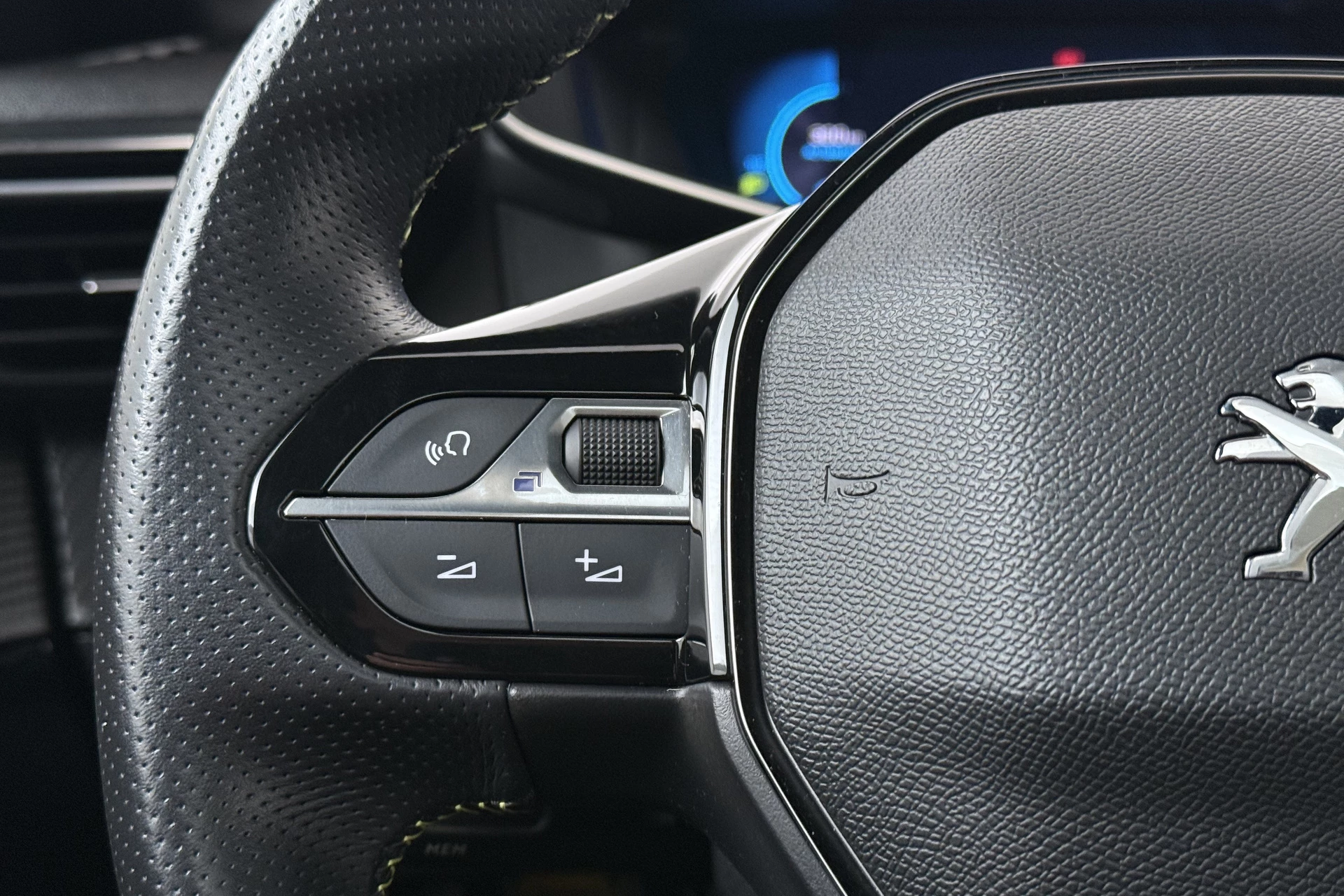 Hoofdafbeelding Peugeot e-208