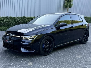 Volkswagen Golf 8 2.0 TSI R 4M PERFORMANCE AKRA HARMAN HUD