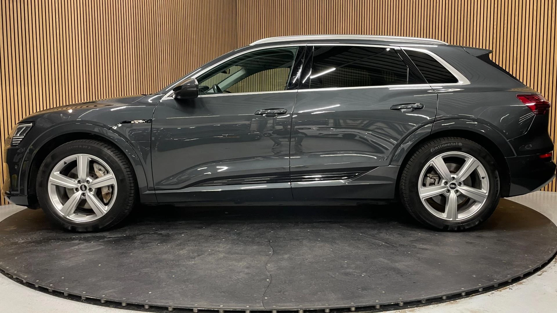 Hoofdafbeelding Audi e-tron