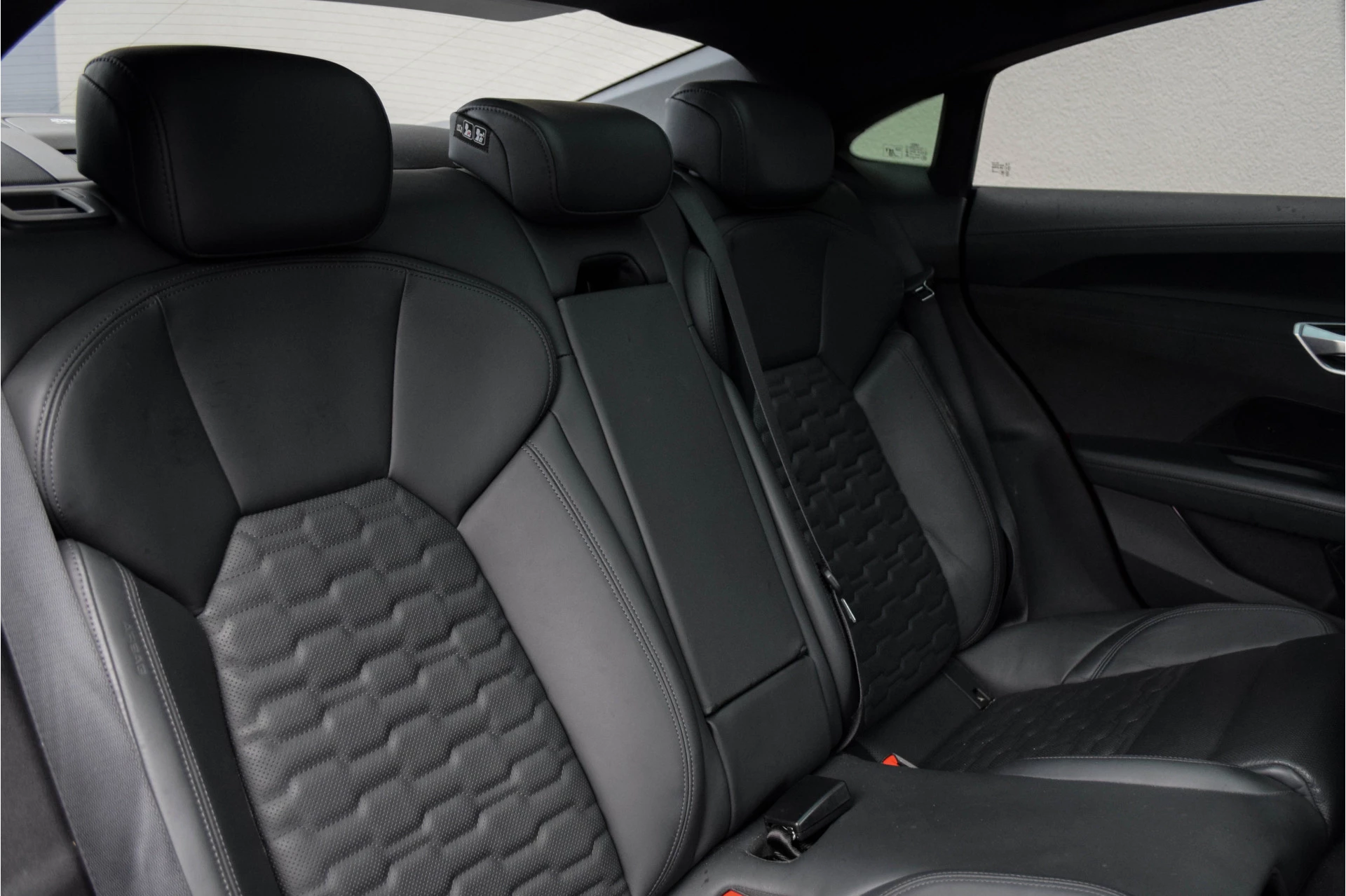 Hoofdafbeelding Audi e-tron GT