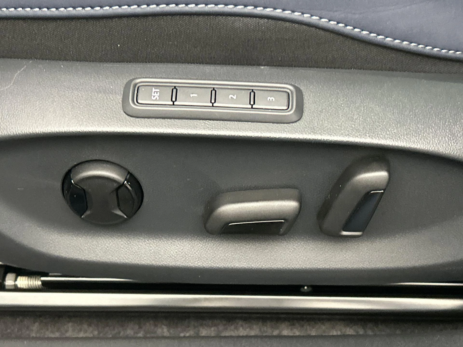 Hoofdafbeelding CUPRA Tavascan