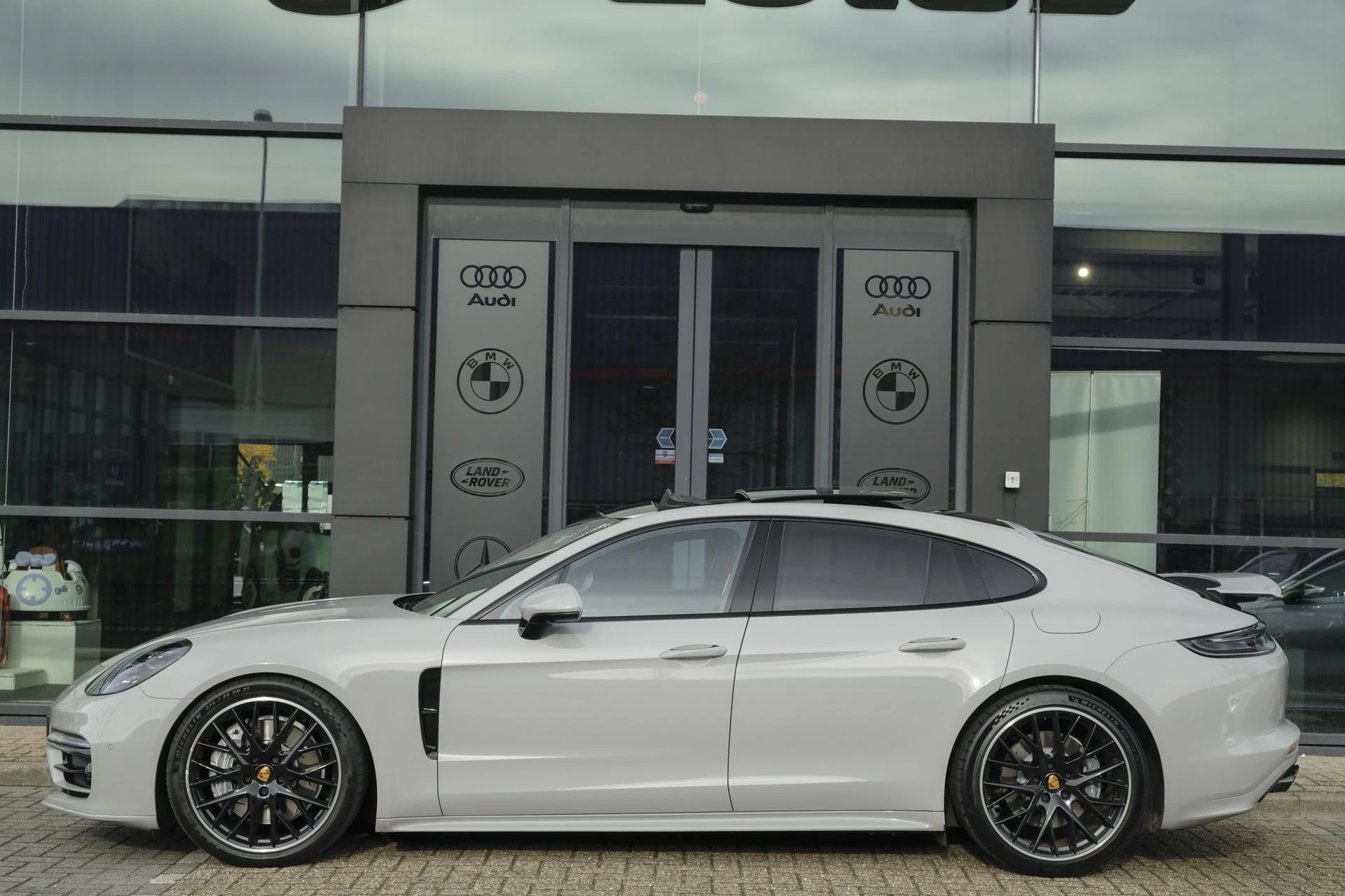 Hoofdafbeelding Porsche Panamera