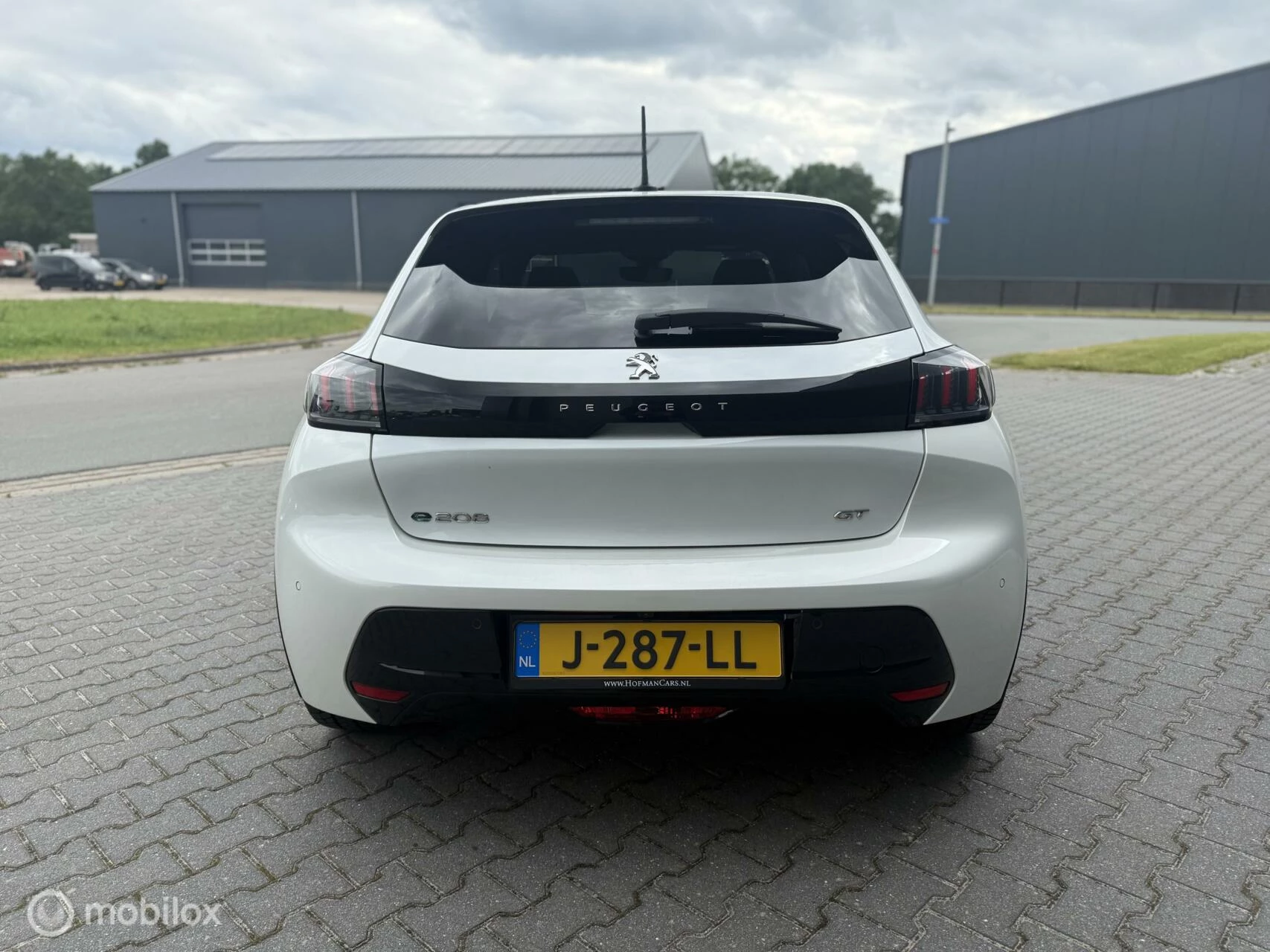 Hoofdafbeelding Peugeot e-208