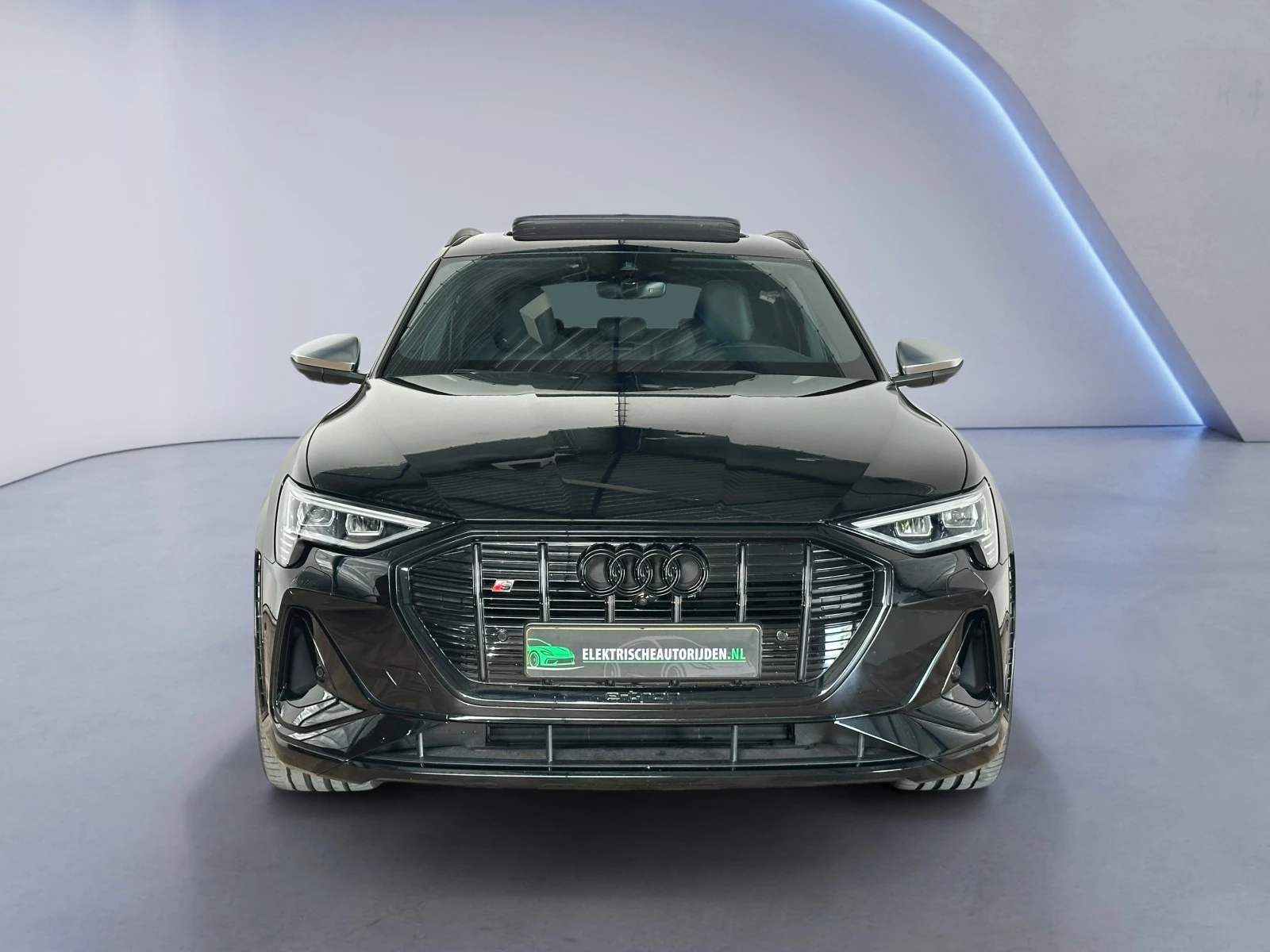 Hoofdafbeelding Audi e-tron