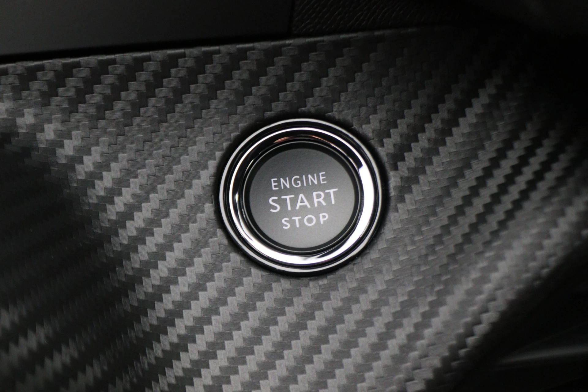 Hoofdafbeelding Peugeot e-2008