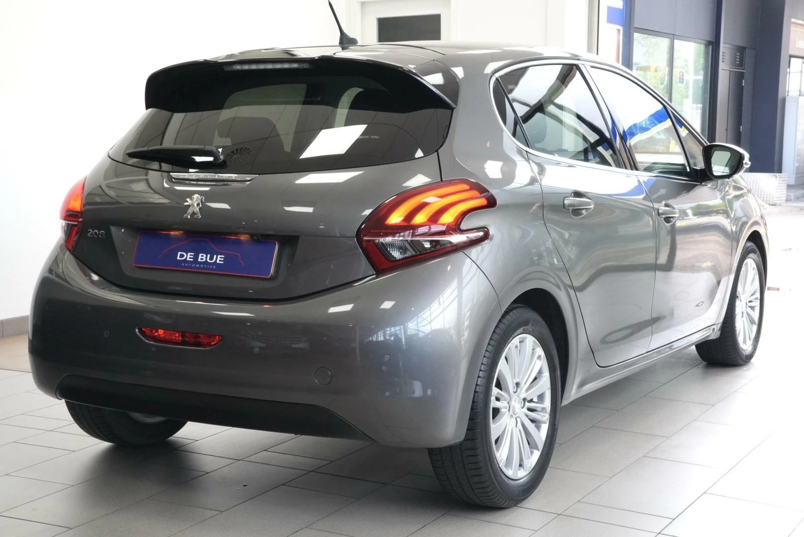 Hoofdafbeelding Peugeot 208