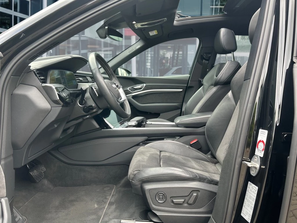 Hoofdafbeelding Audi e-tron