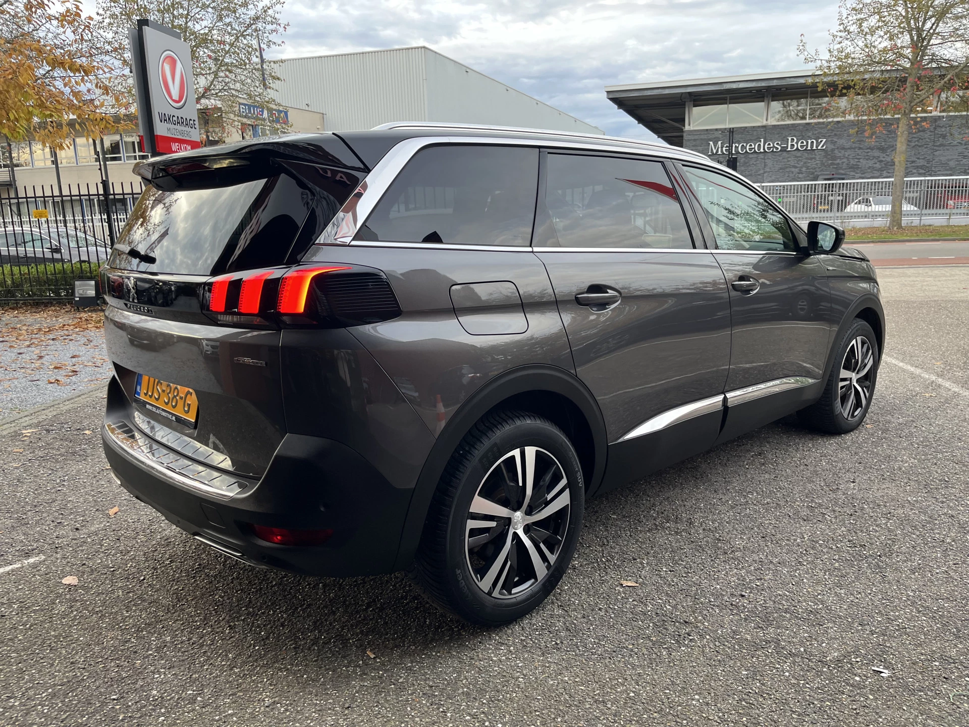 Hoofdafbeelding Peugeot 5008