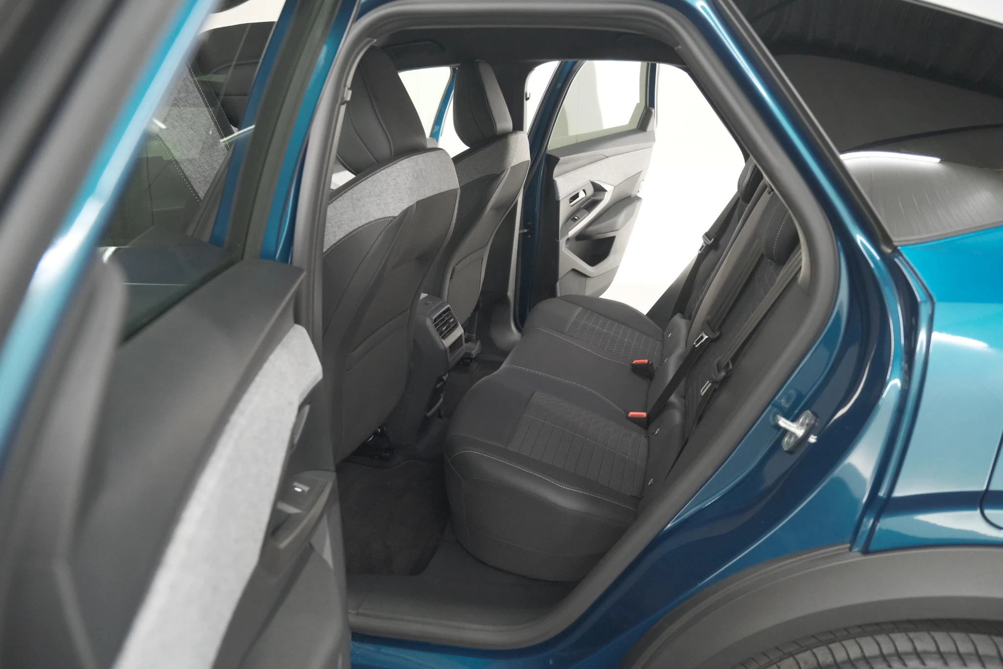 Hoofdafbeelding Peugeot e-3008
