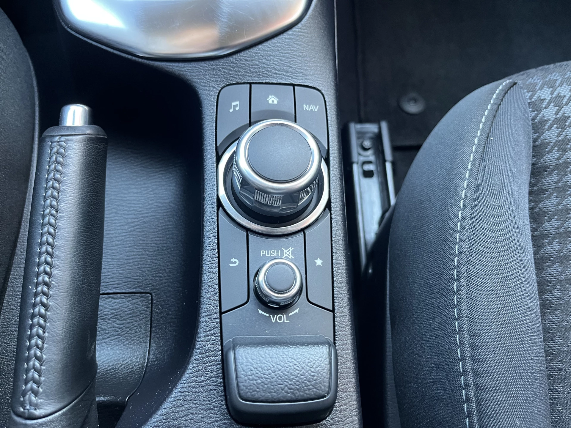 Hoofdafbeelding Mazda 2