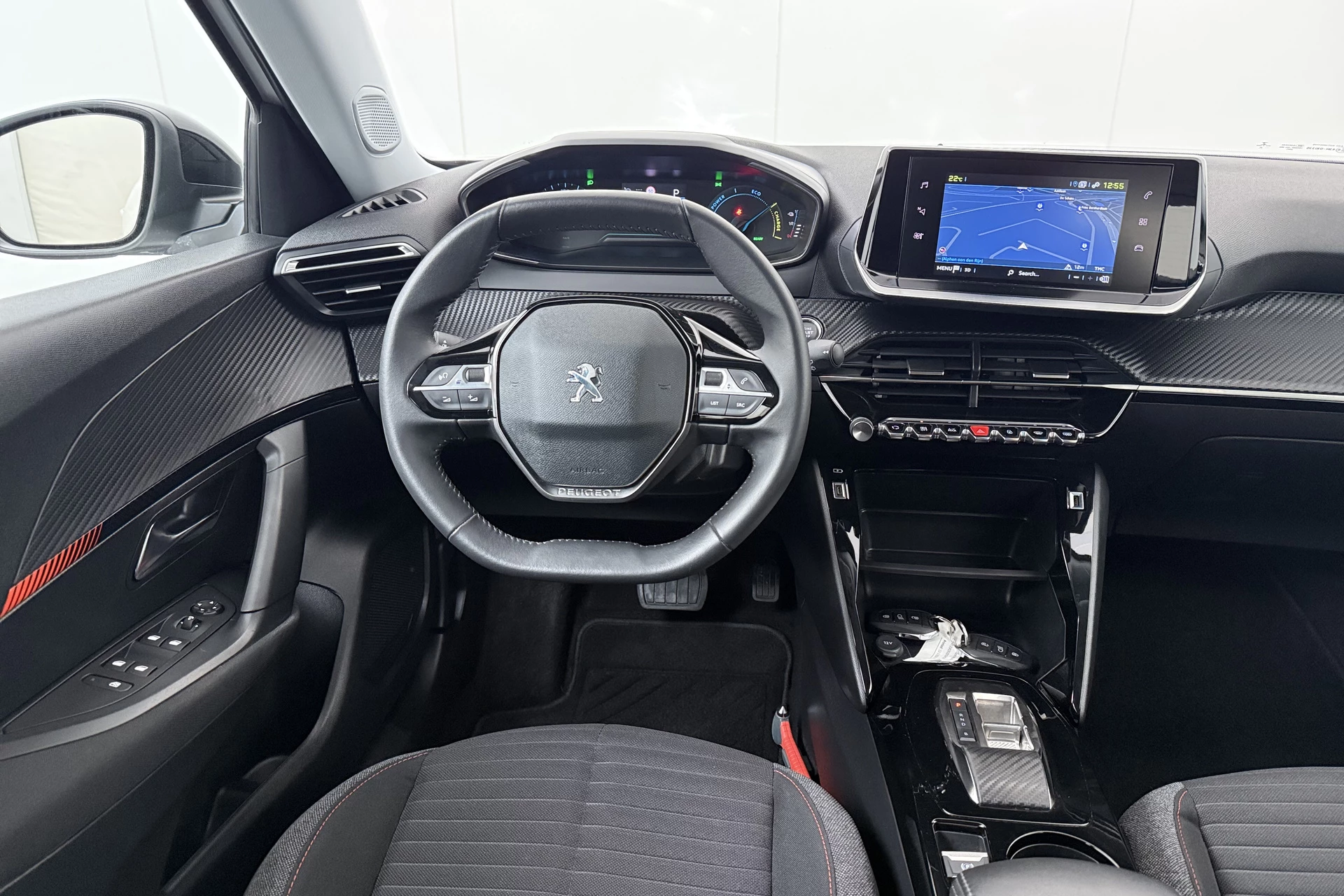 Hoofdafbeelding Peugeot e-2008