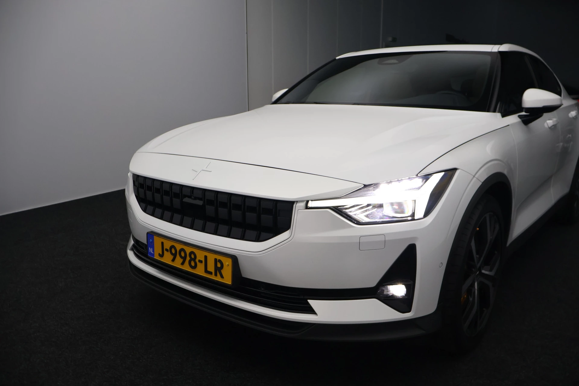 Hoofdafbeelding Polestar 2