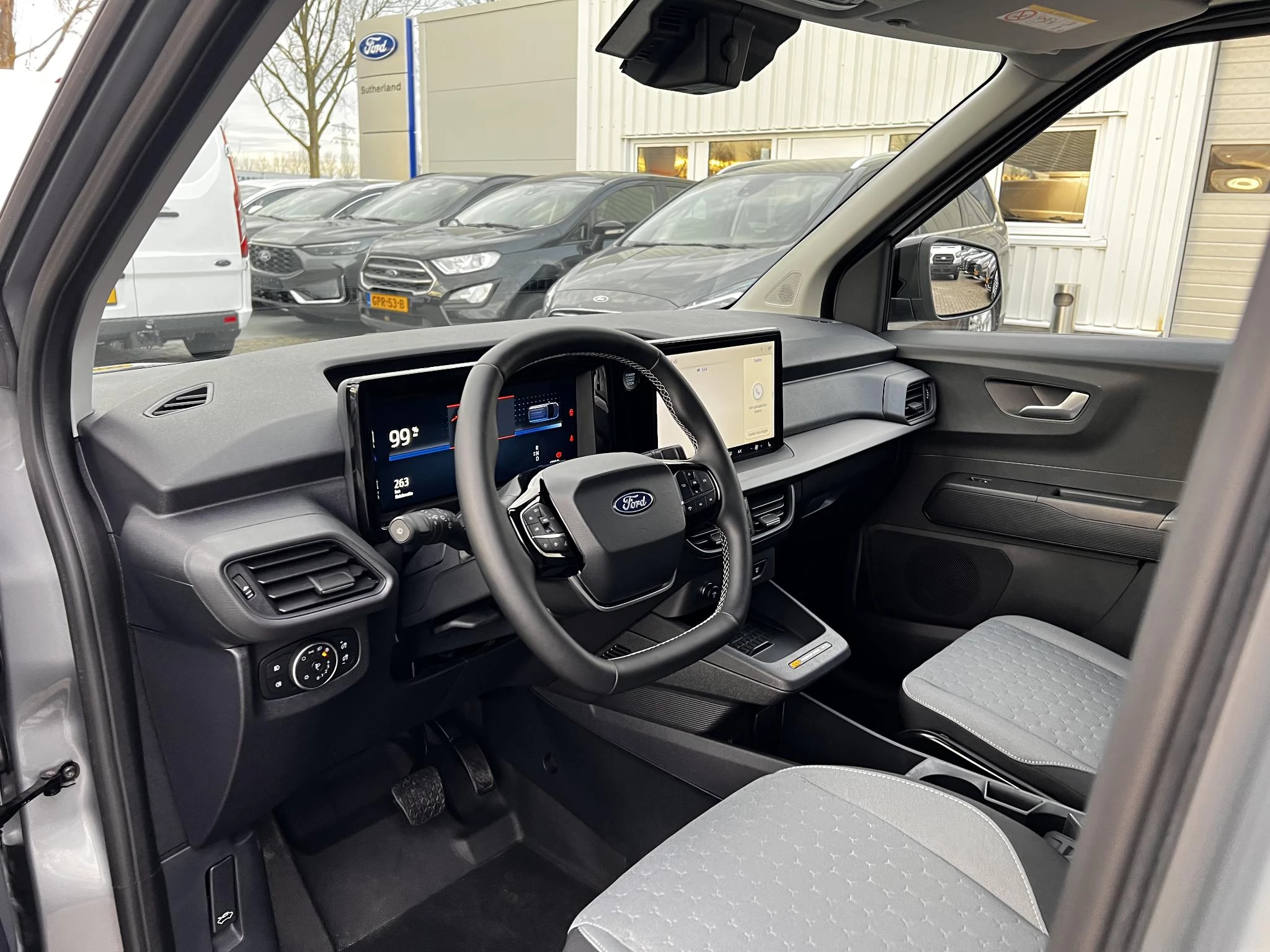 Hoofdafbeelding Ford Transit Courier