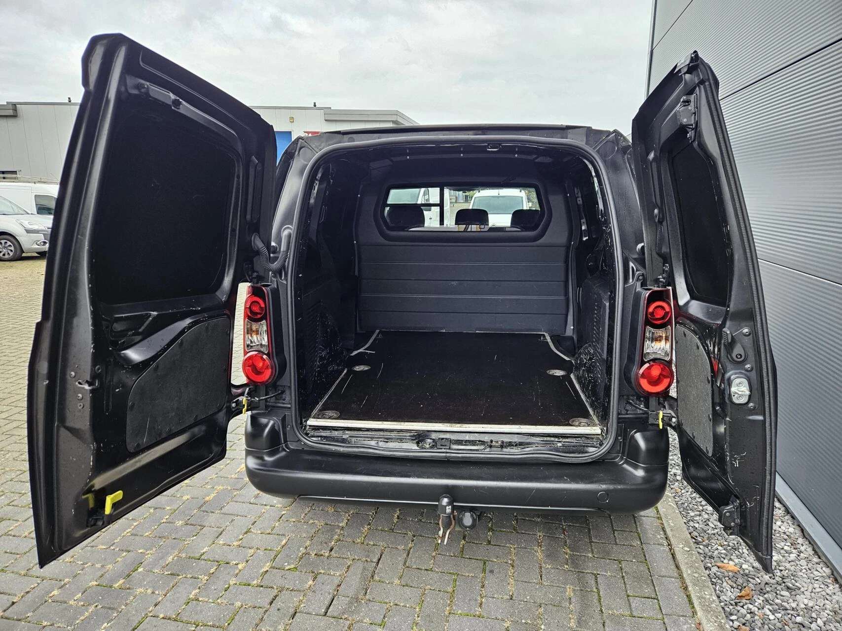 Hoofdafbeelding Peugeot Partner