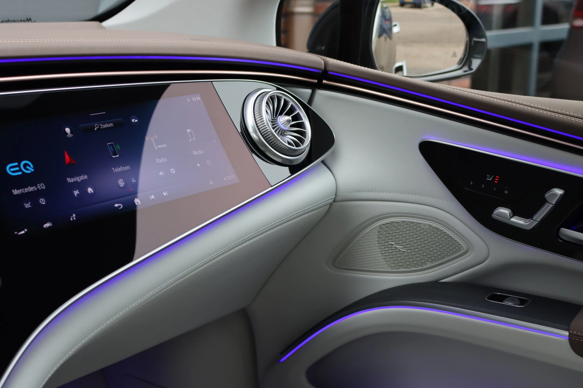 Hoofdafbeelding Mercedes-Benz EQS