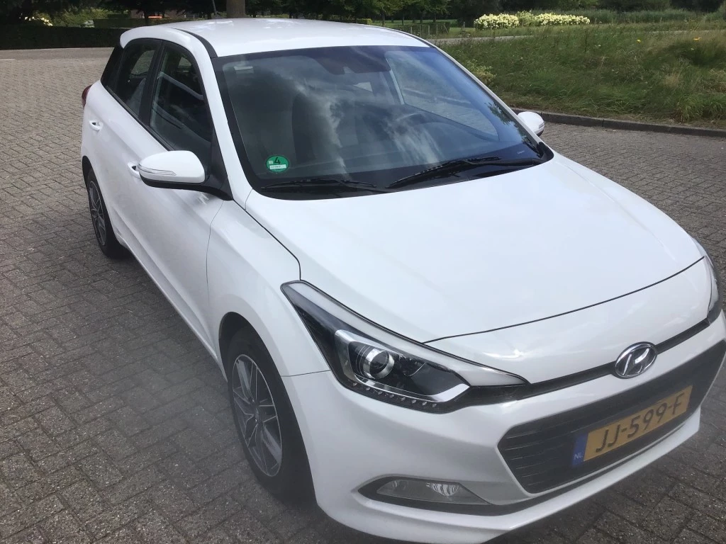 Hoofdafbeelding Hyundai i20