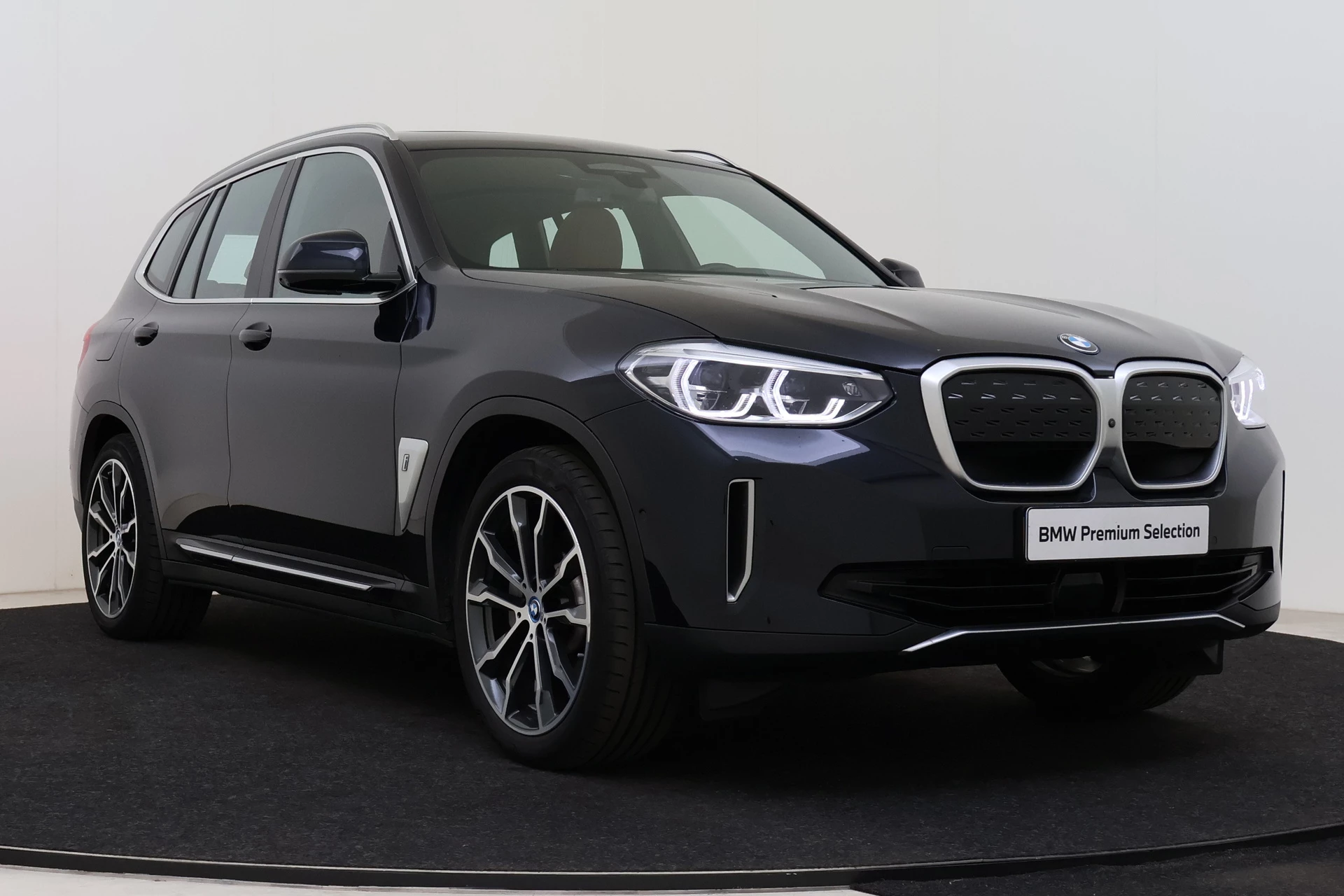 Hoofdafbeelding BMW iX3