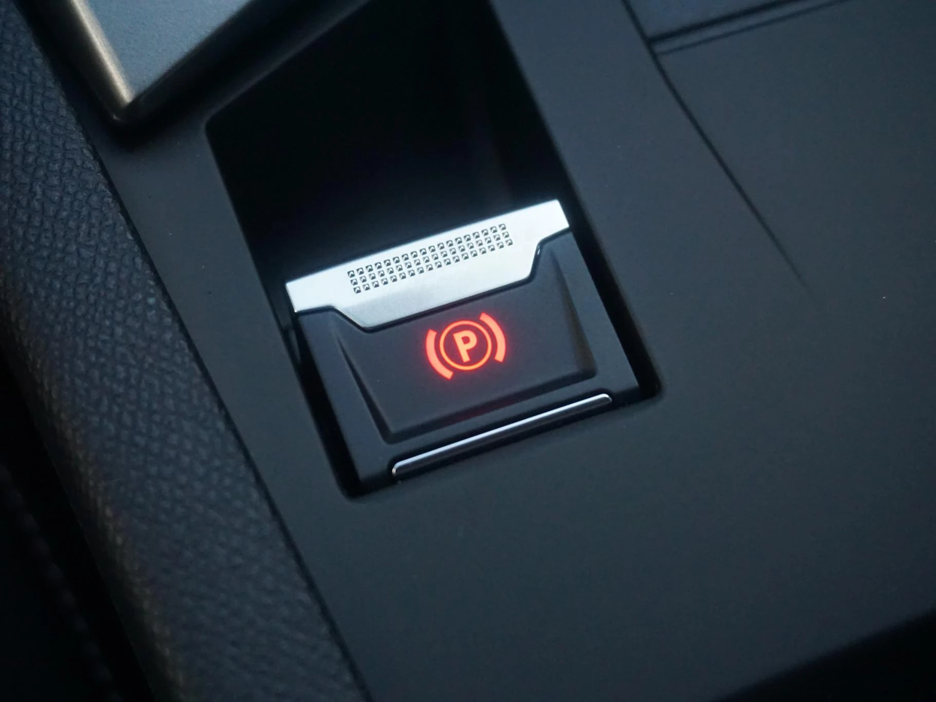 Hoofdafbeelding Peugeot 408