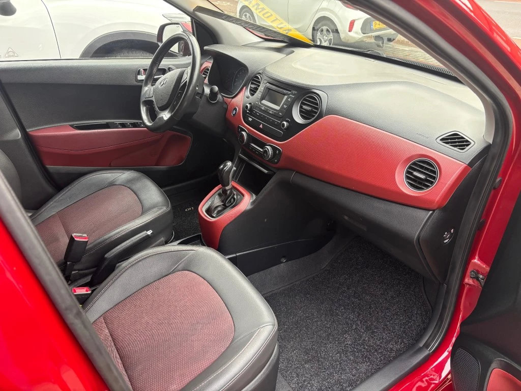 Hoofdafbeelding Hyundai i10