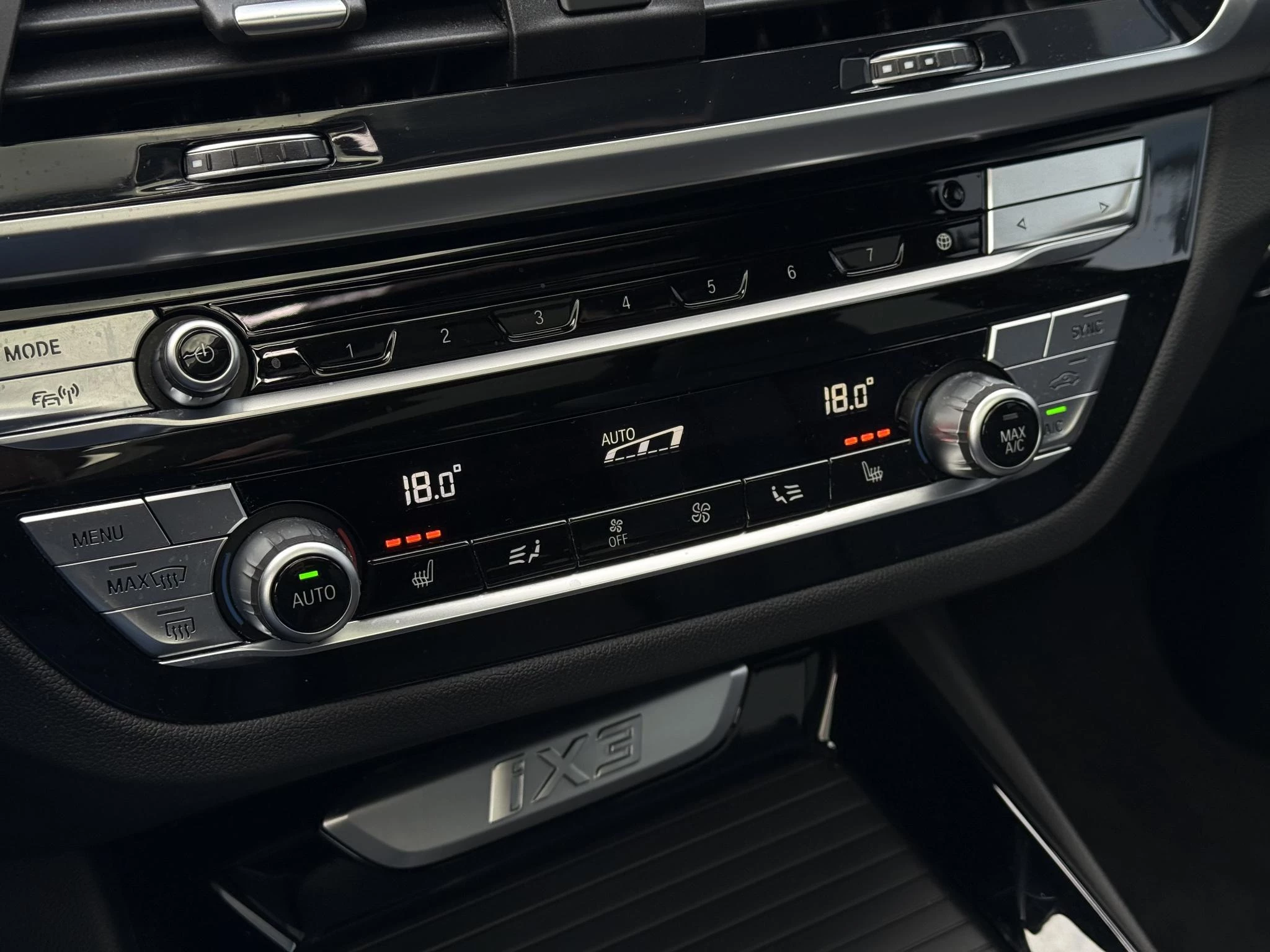 Hoofdafbeelding BMW iX3
