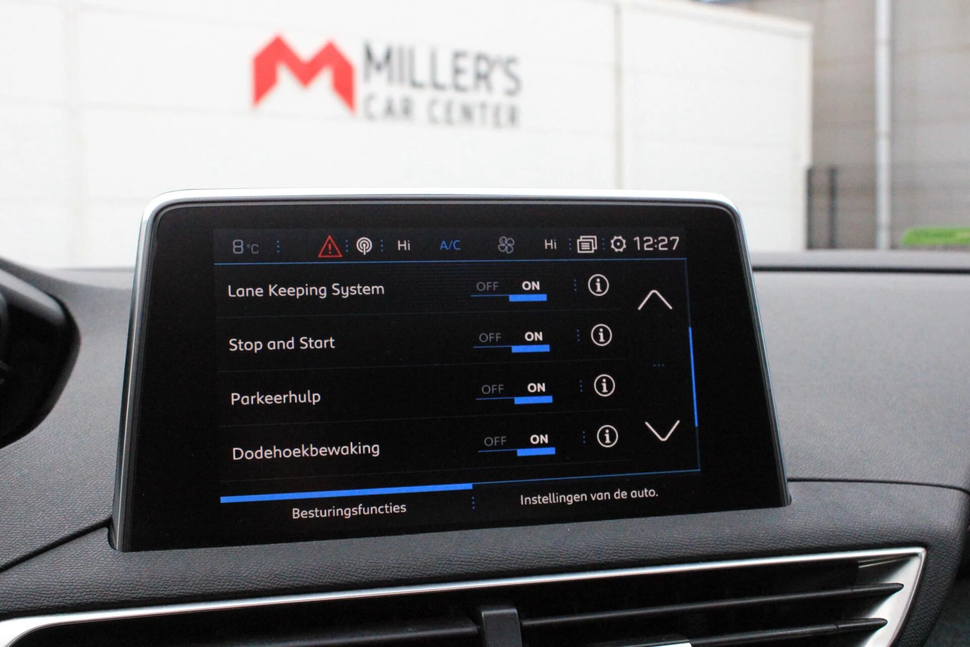 Hoofdafbeelding Peugeot 5008