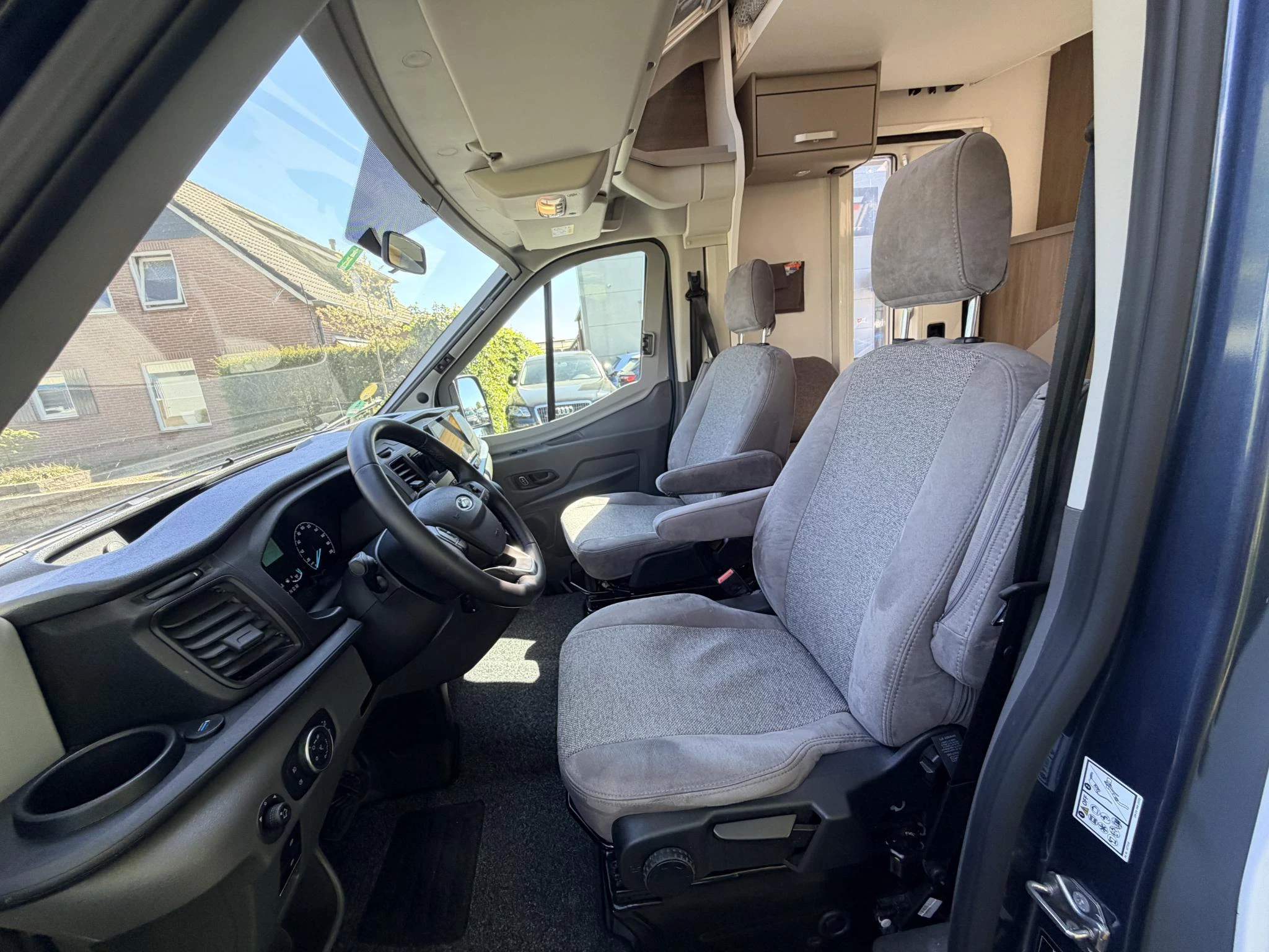 Hoofdafbeelding Carado T447t Ford 130PK Camper•Automaat•TV•5Persoons