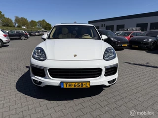 Porsche Cayenne 3.0   dak 21 inc  navi camra