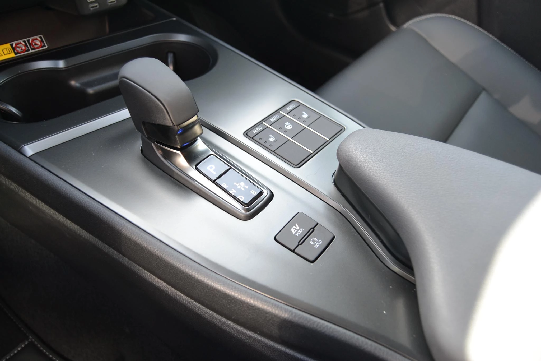 Hoofdafbeelding Lexus UX