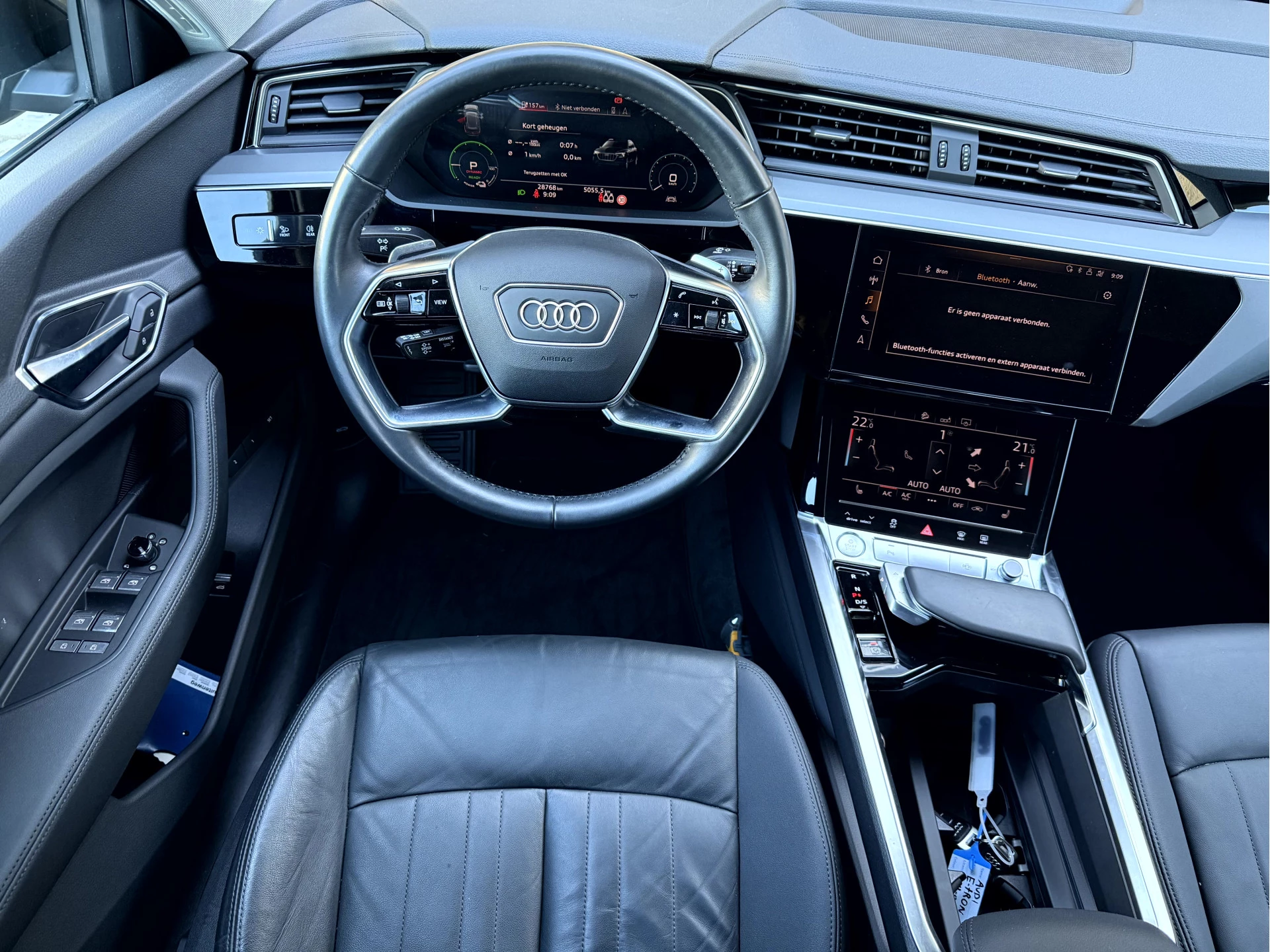 Hoofdafbeelding Audi e-tron