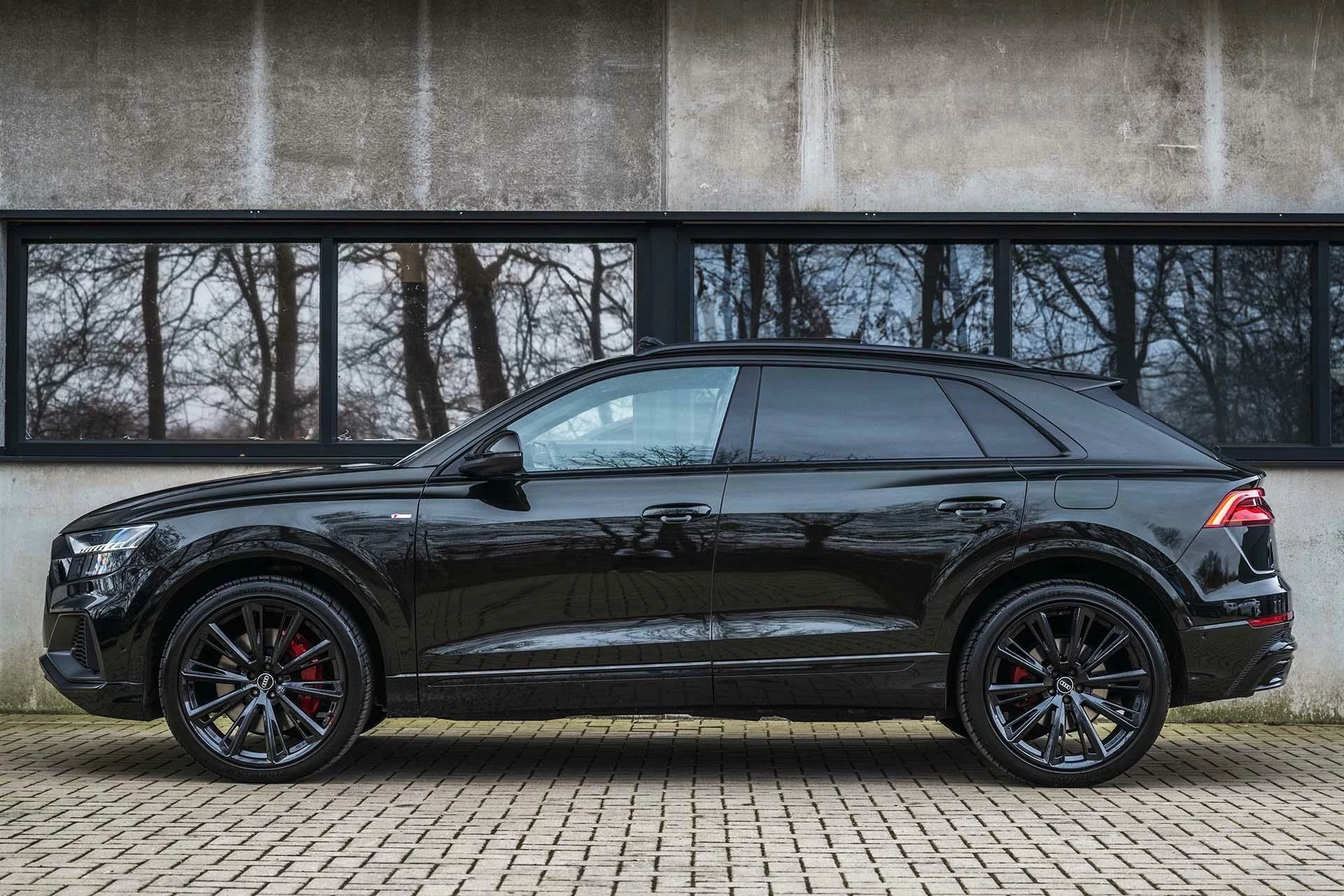 Hoofdafbeelding Audi Q8