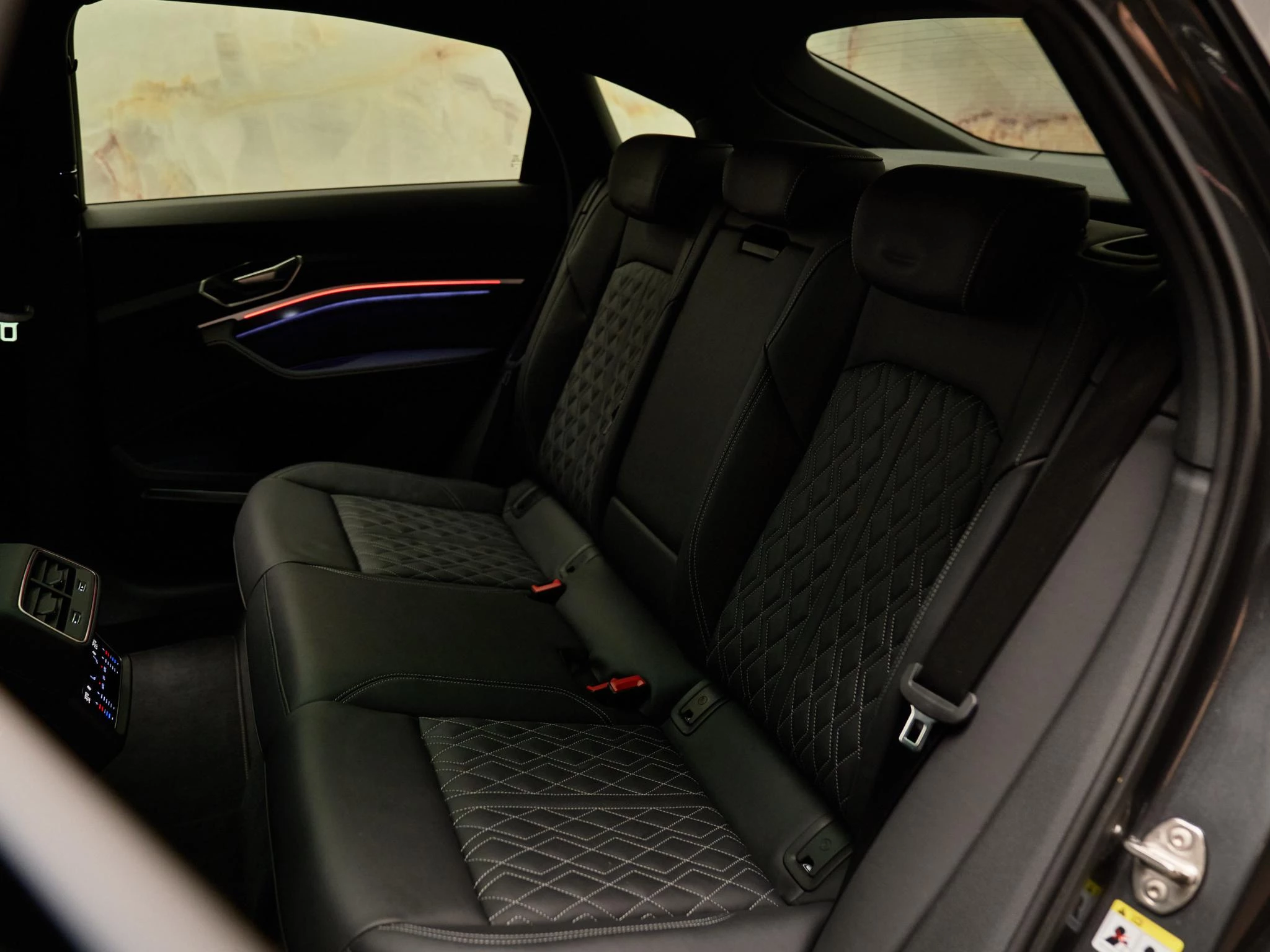 Hoofdafbeelding Audi Q8 Sportback e-tron