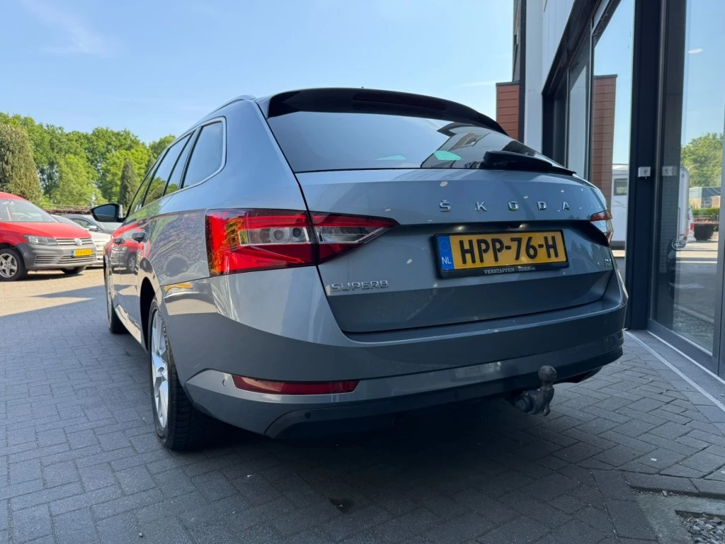 Hoofdafbeelding Škoda Superb