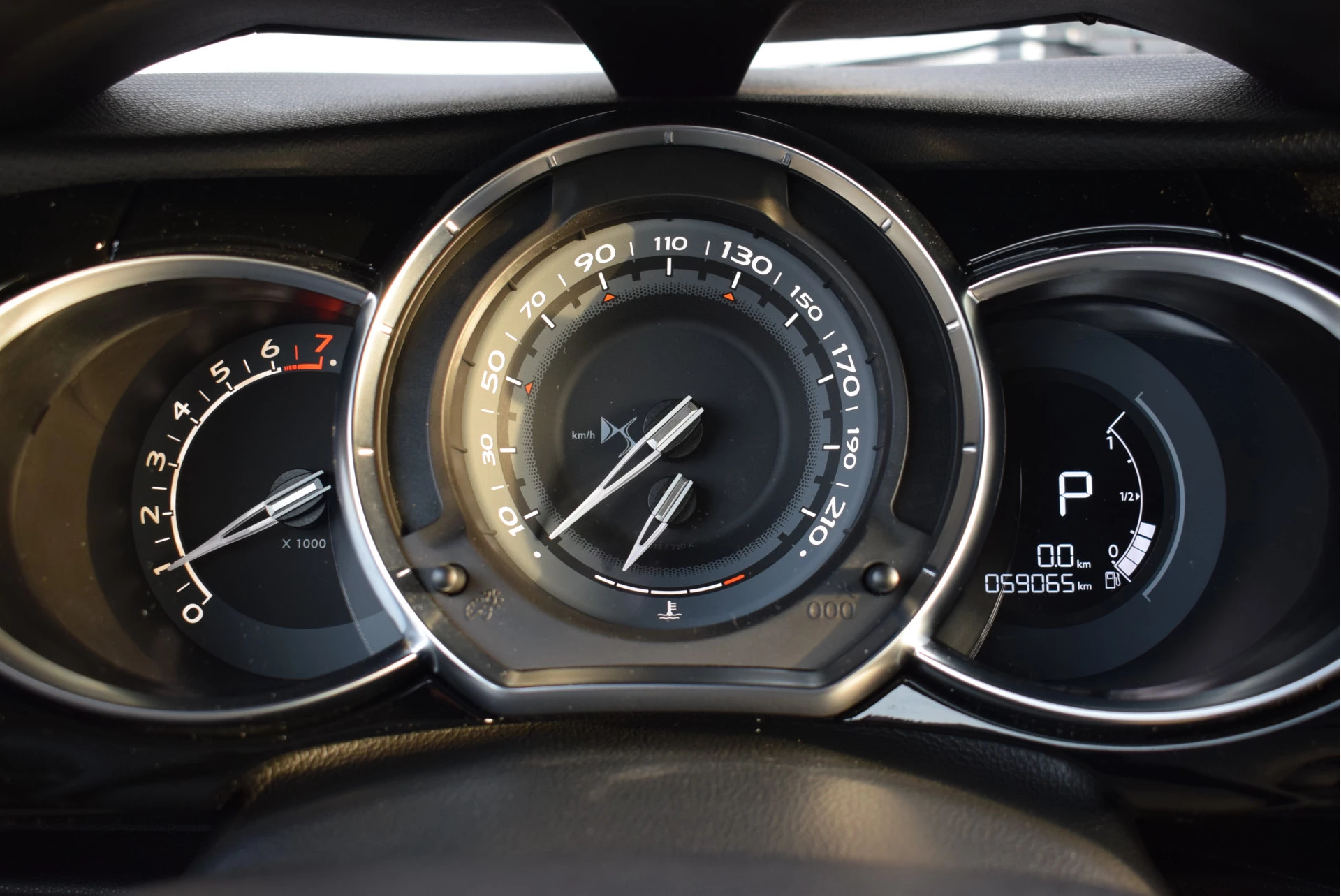 Hoofdafbeelding DS DS 3