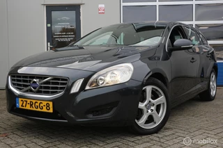 Volvo V60 2.0T Momentum ECC/NAVIGATIE/2XPDC/TREKHAAK/NAP