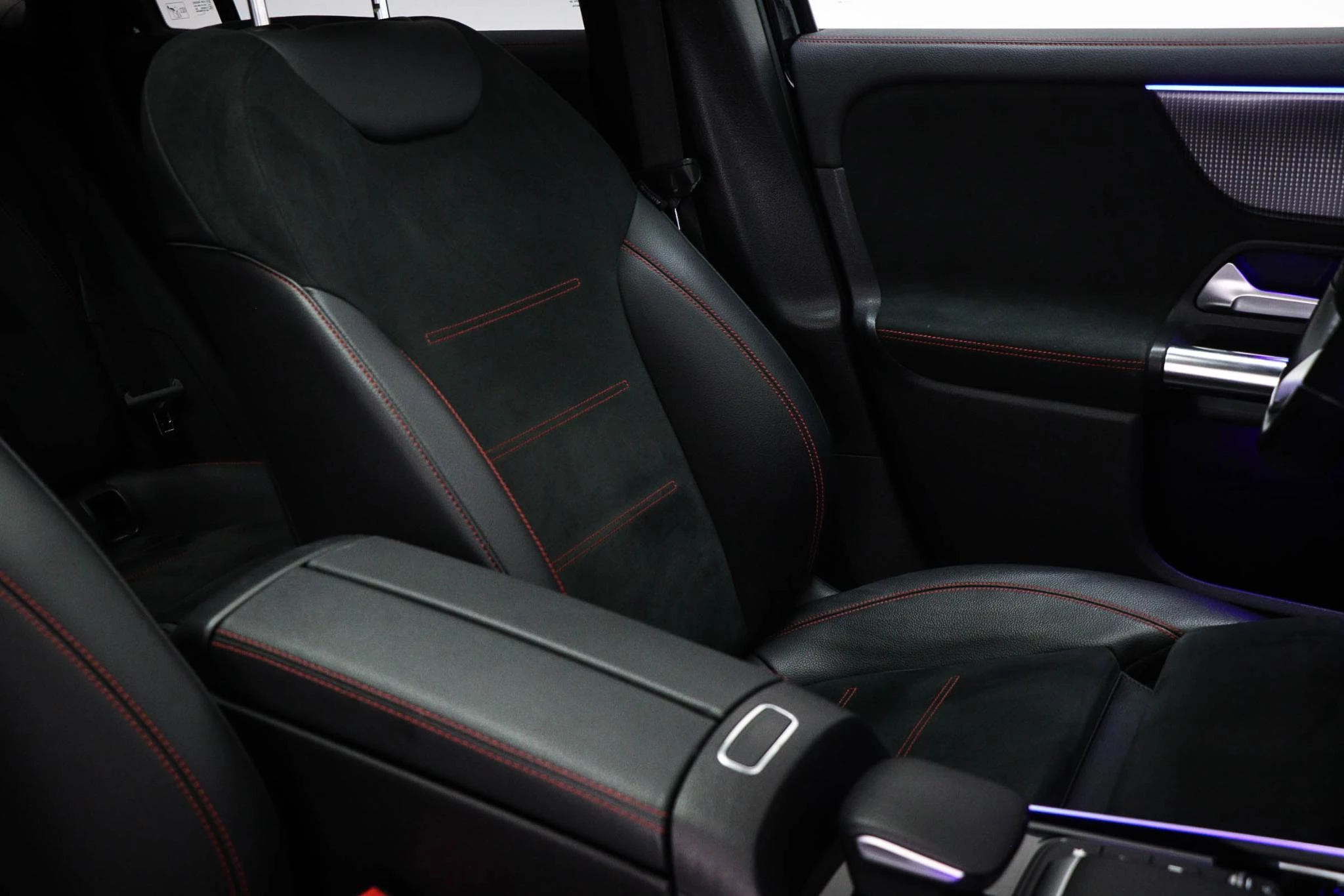 Hoofdafbeelding Mercedes-Benz EQA