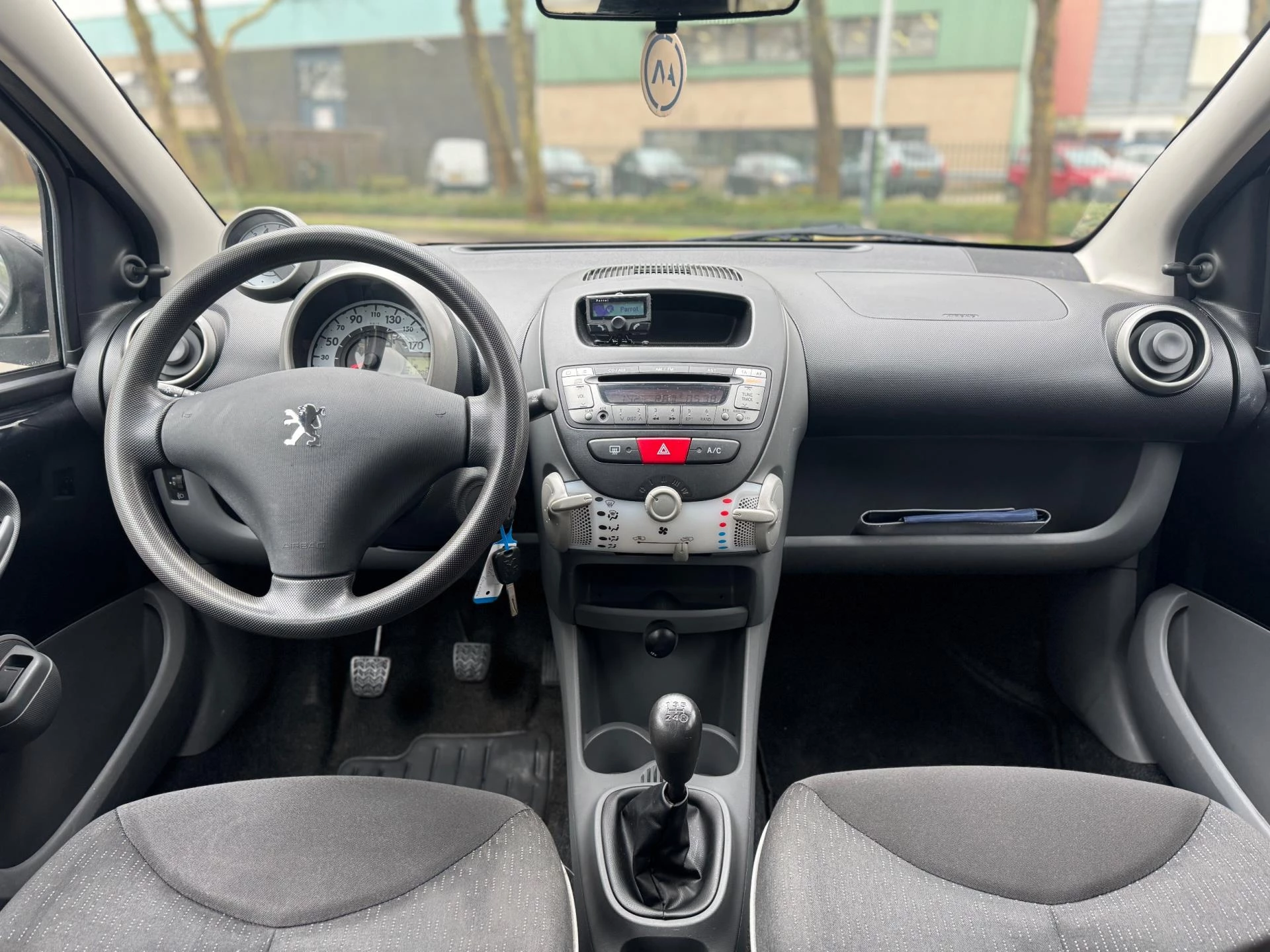 Hoofdafbeelding Peugeot 107