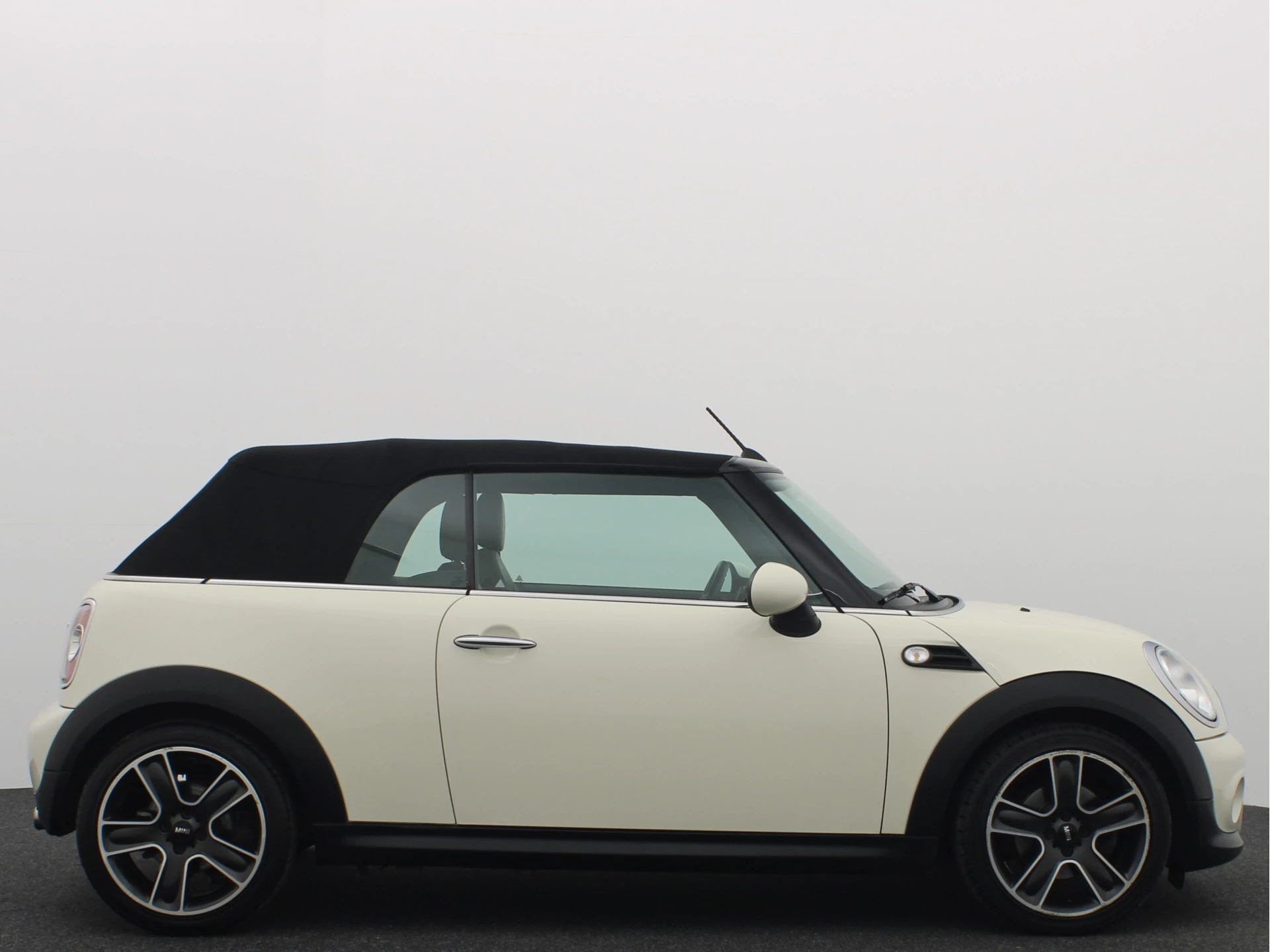 Hoofdafbeelding MINI Cooper Cabrio