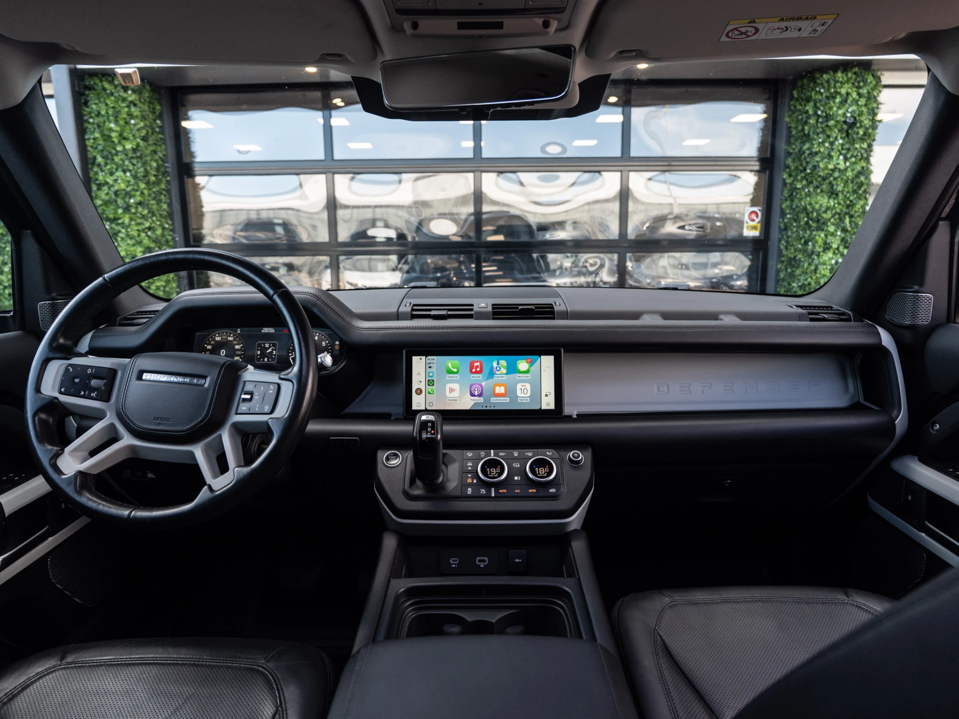 Hoofdafbeelding Land Rover Defender