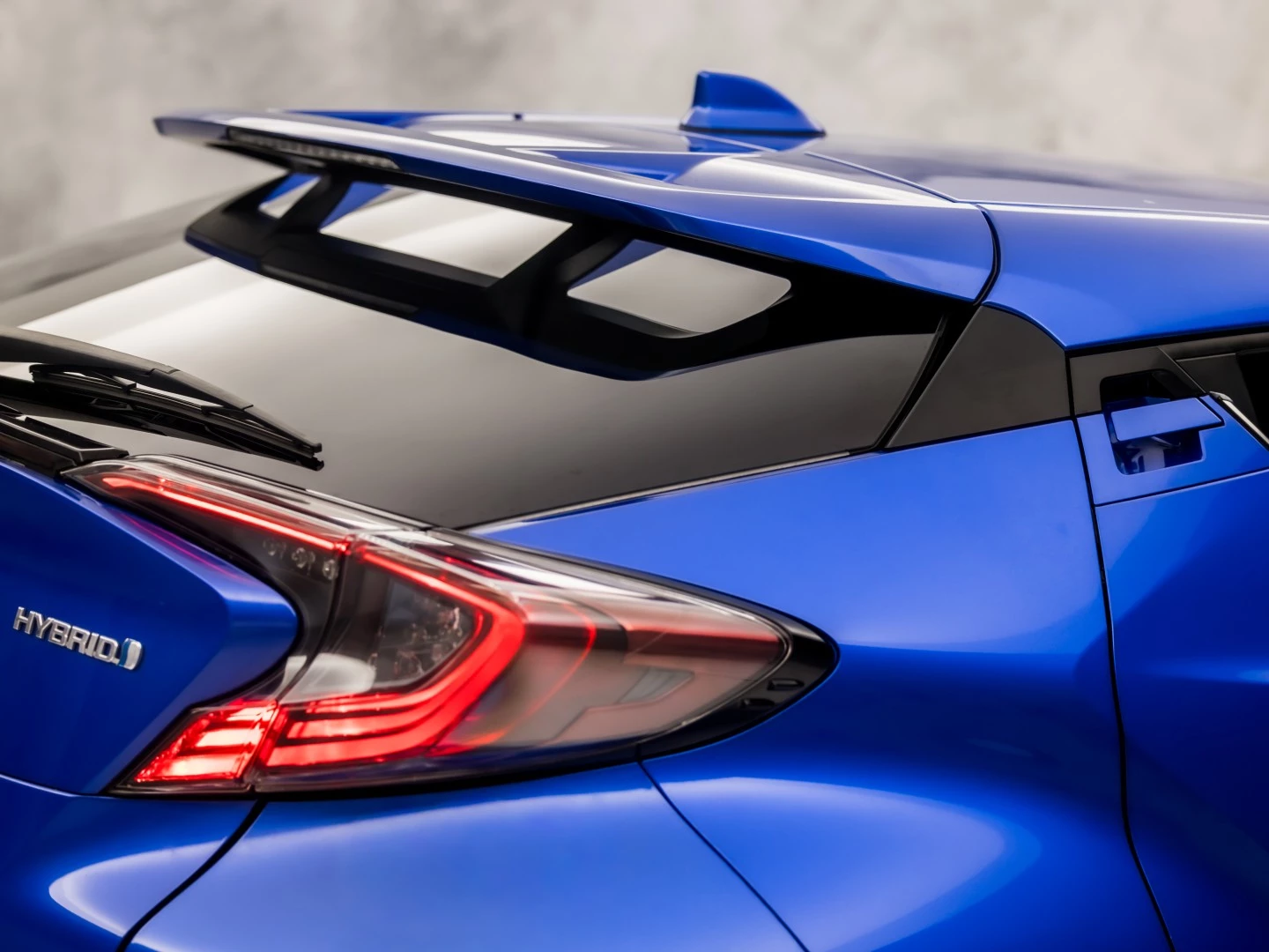 Hoofdafbeelding Toyota C-HR