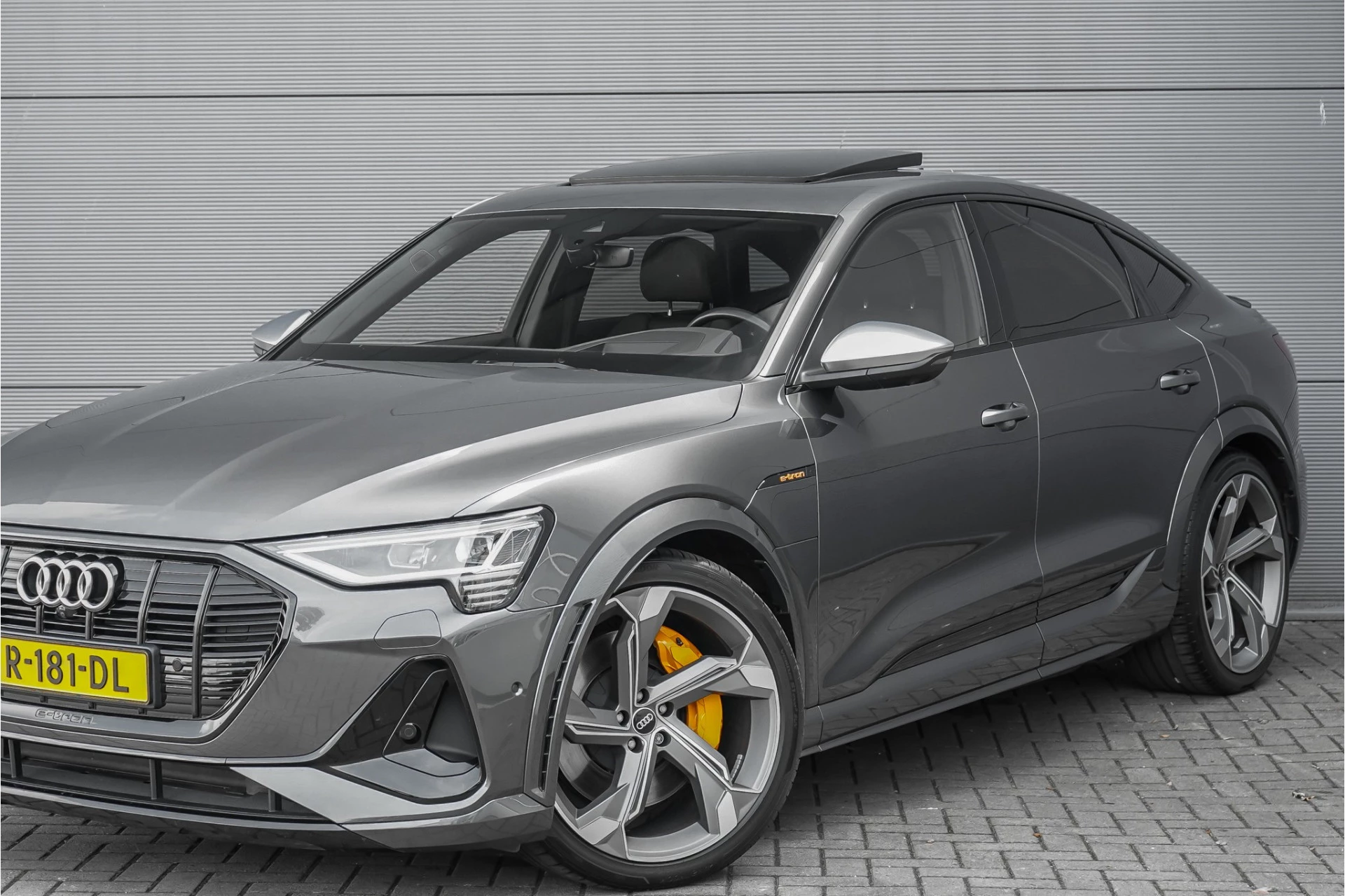 Hoofdafbeelding Audi e-tron