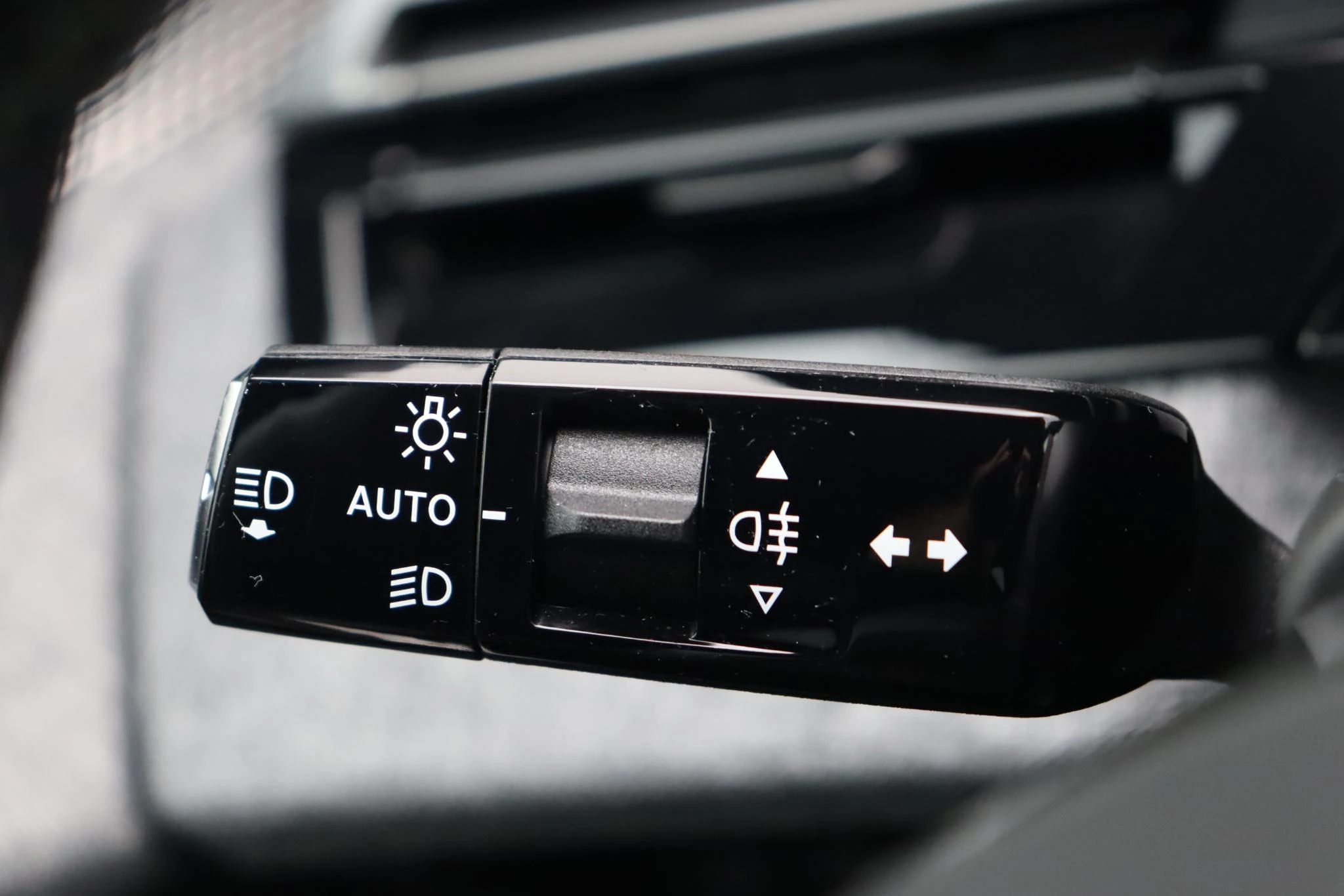 Hoofdafbeelding Peugeot e-3008