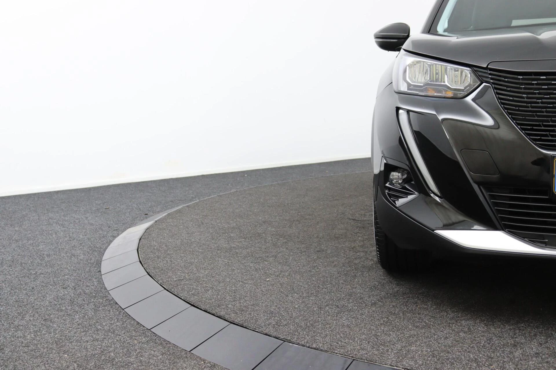 Hoofdafbeelding Peugeot e-2008